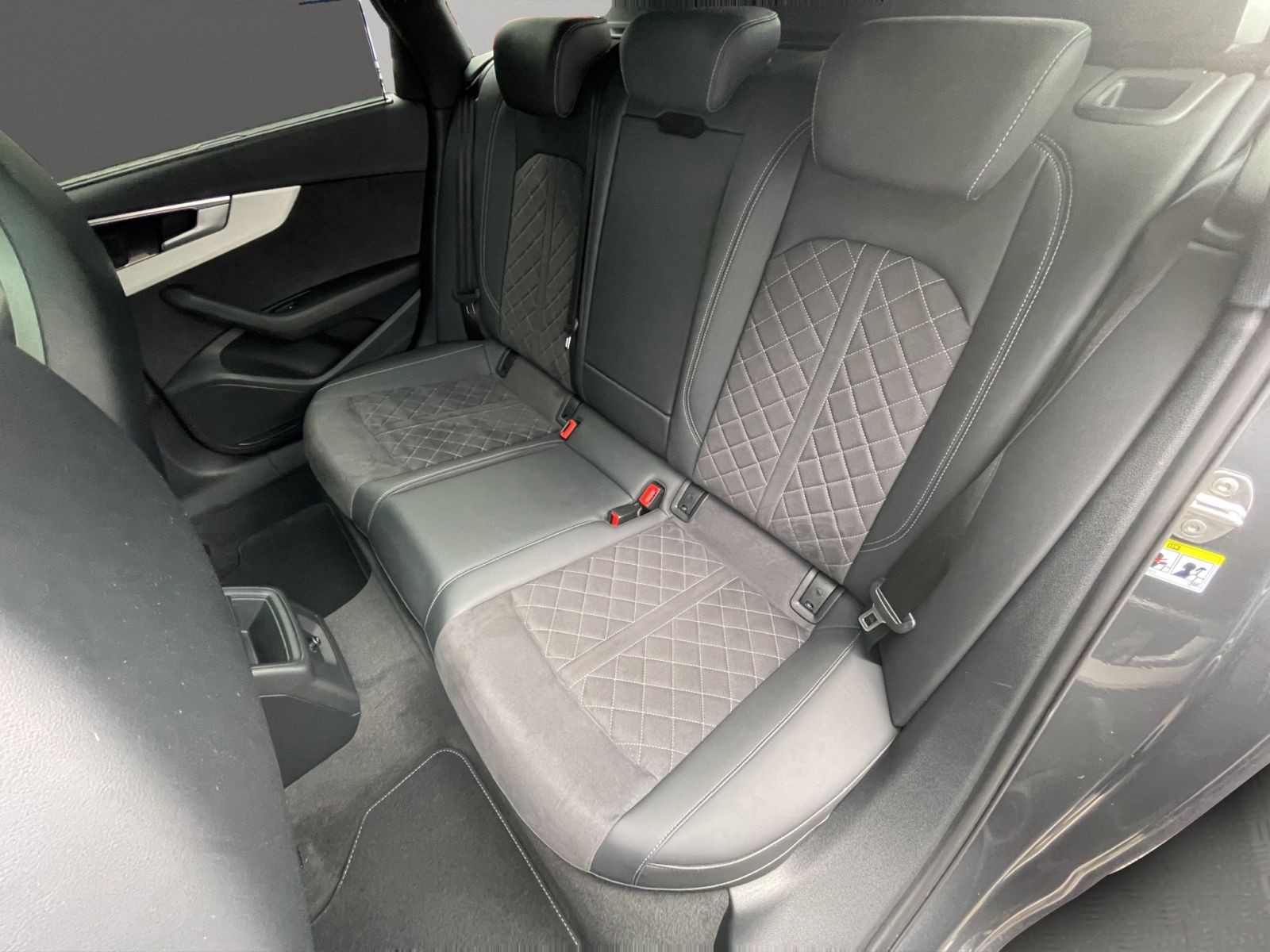 Audi - A4 Avant_18