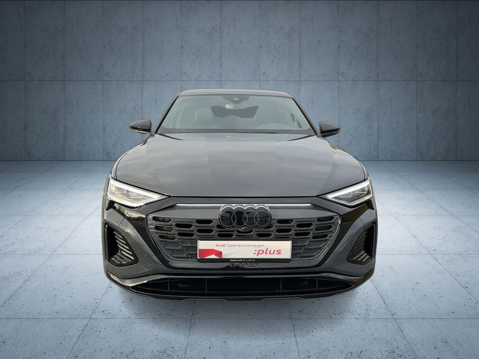 Audi - Q8 Sportback e-tron_10