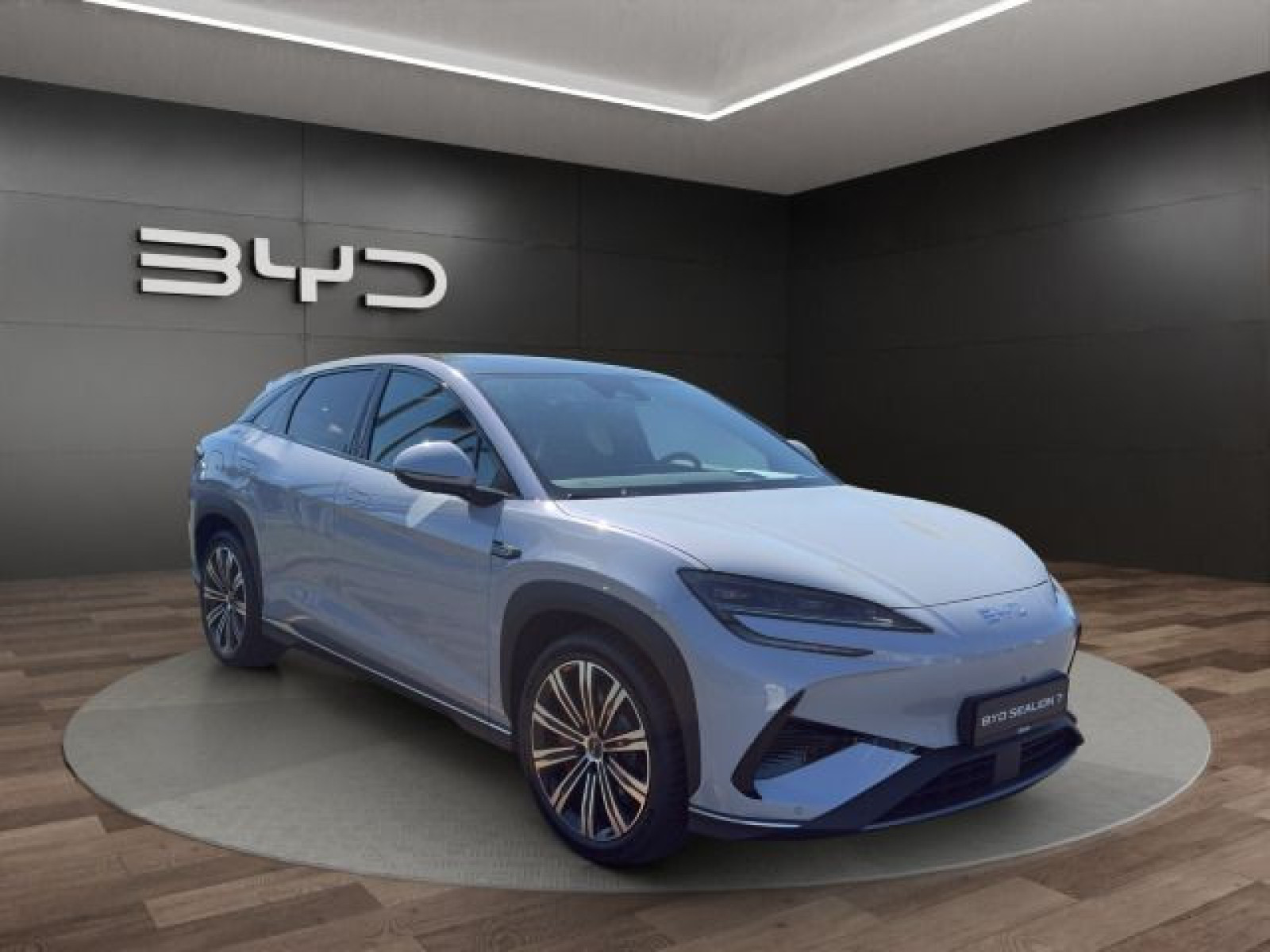 BYD - Sealion 7_8