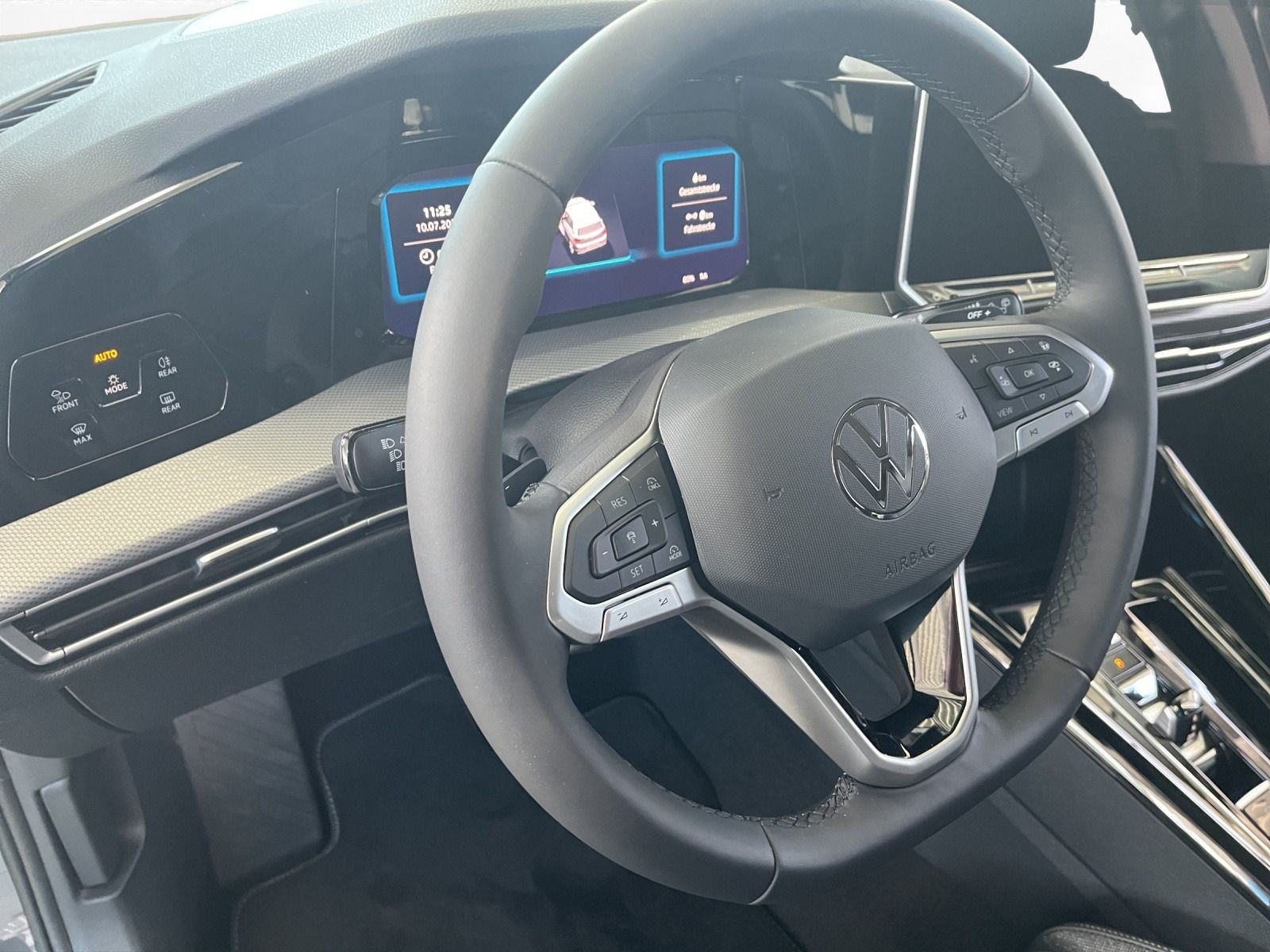 Volkswagen - Golf_7