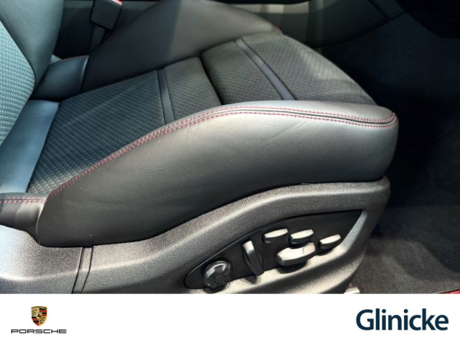 Porsche - Cayenne_30