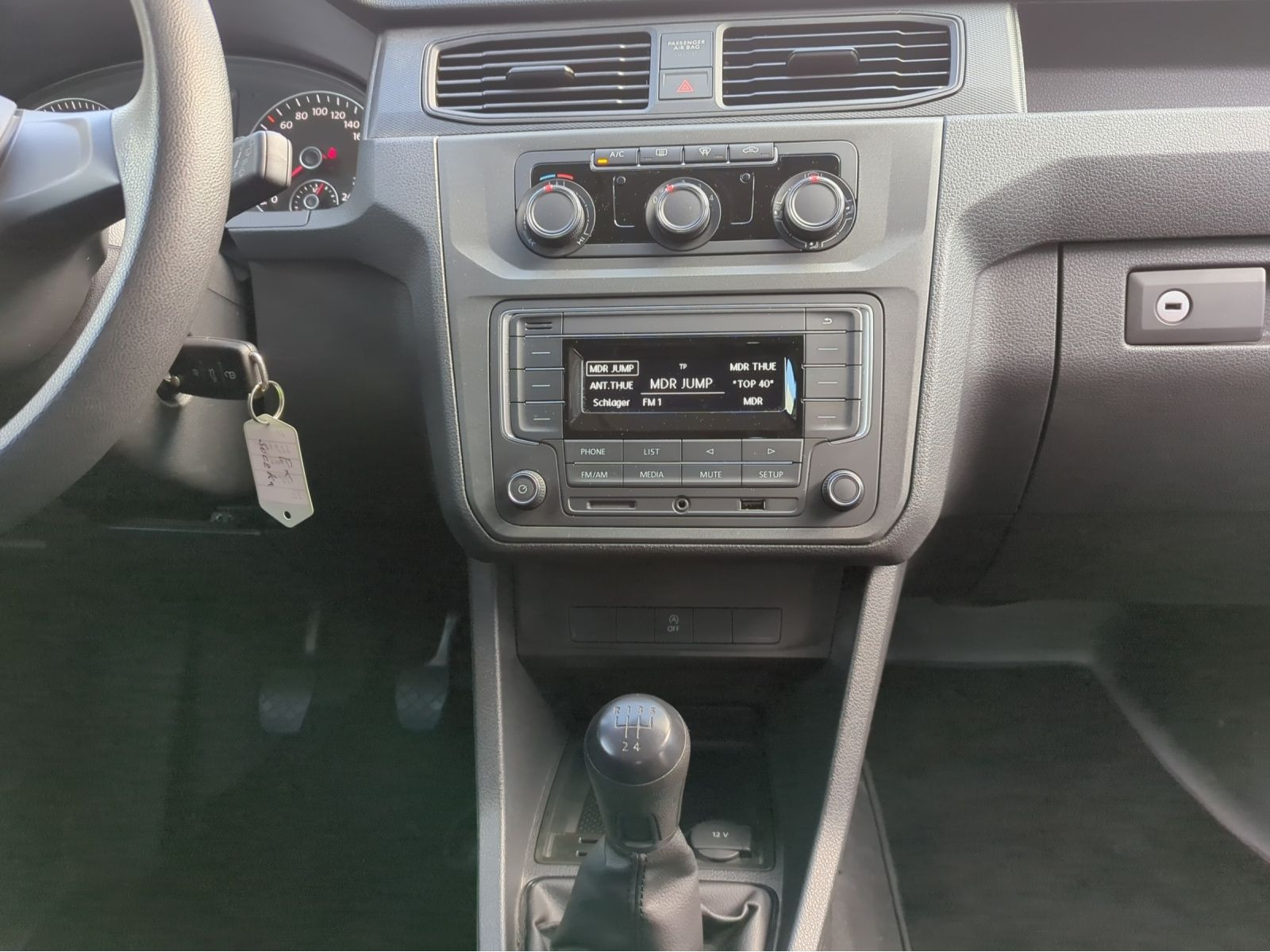 Volkswagen - Caddy_5