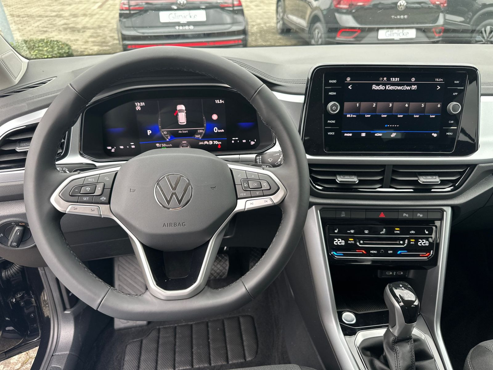 Volkswagen - T-Roc_6