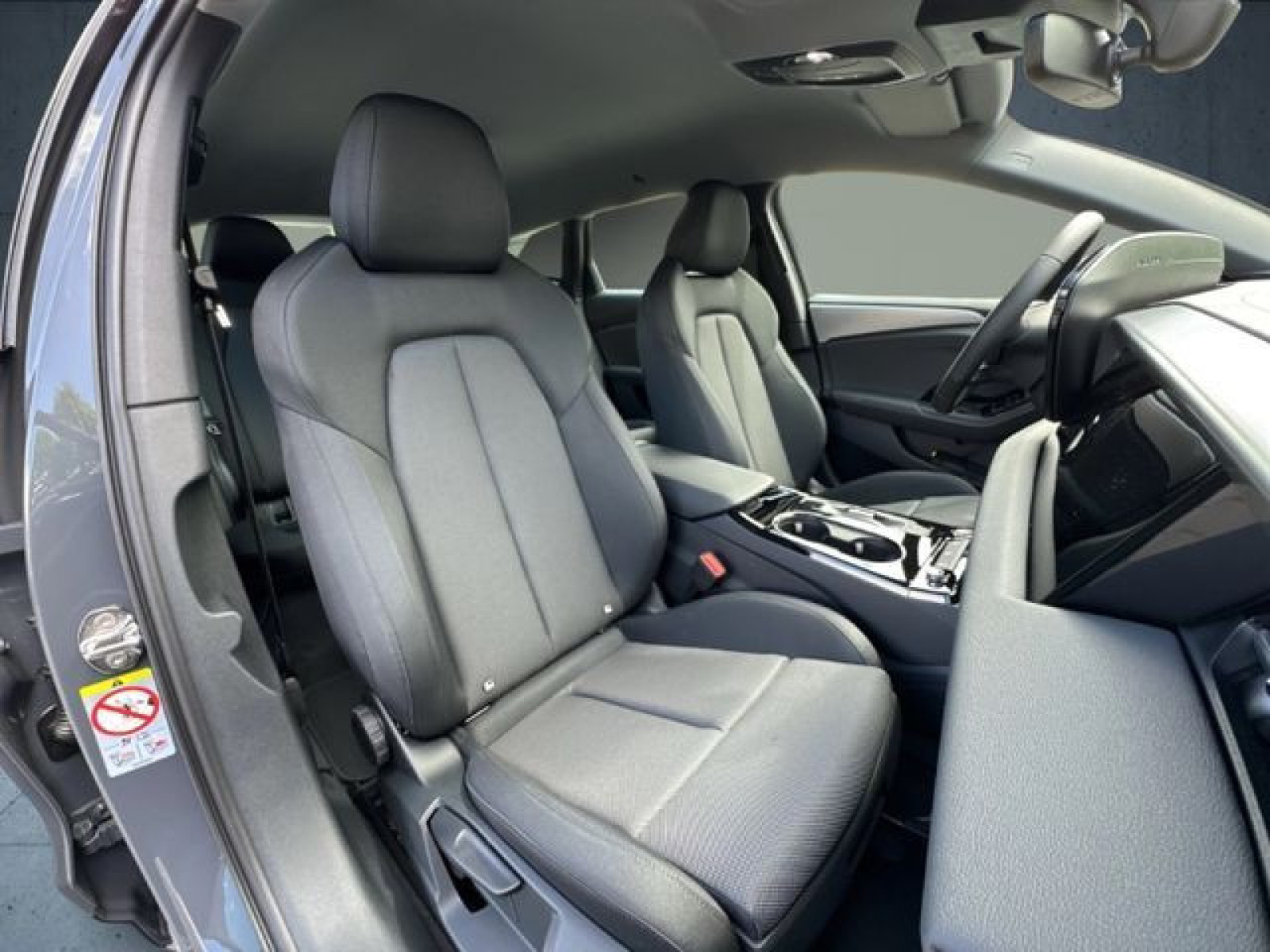 Audi - A6 Avant e-tron_19