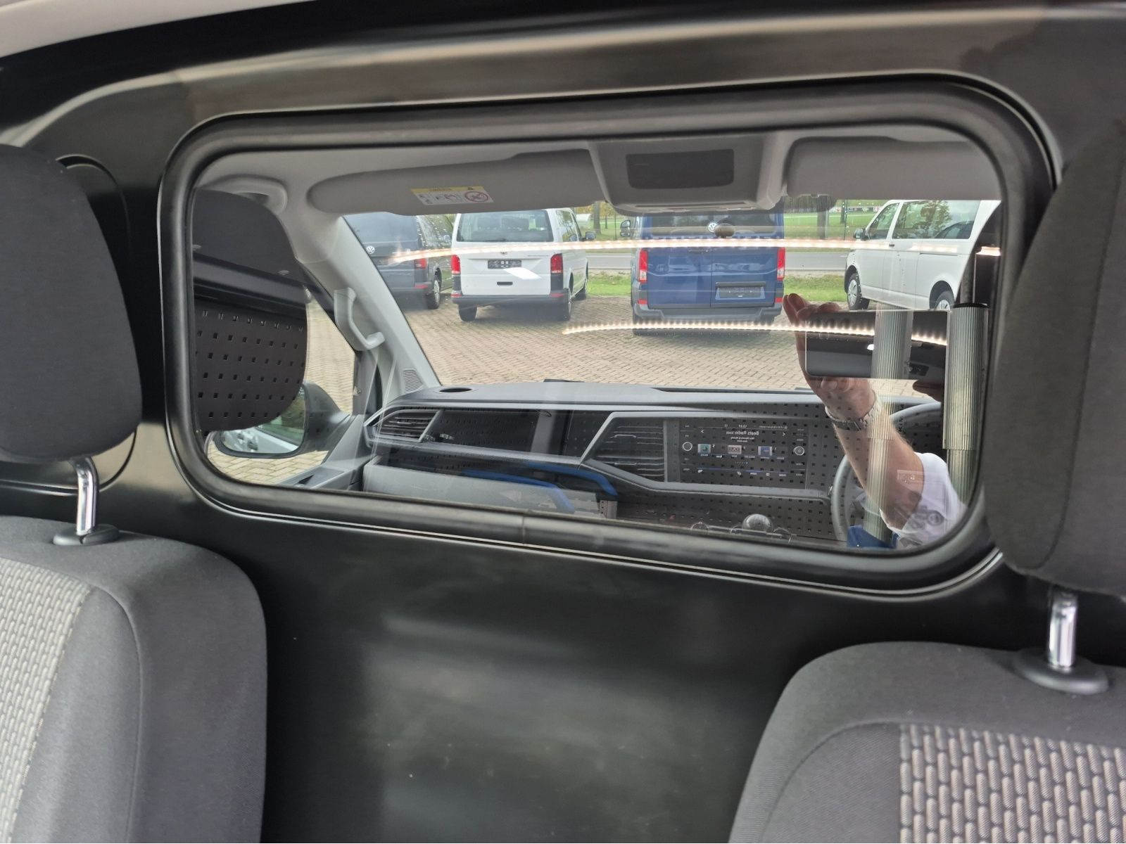 Volkswagen - T6.1 Transporter_5