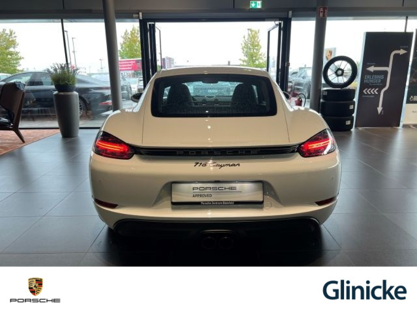 Porsche - Cayman_5