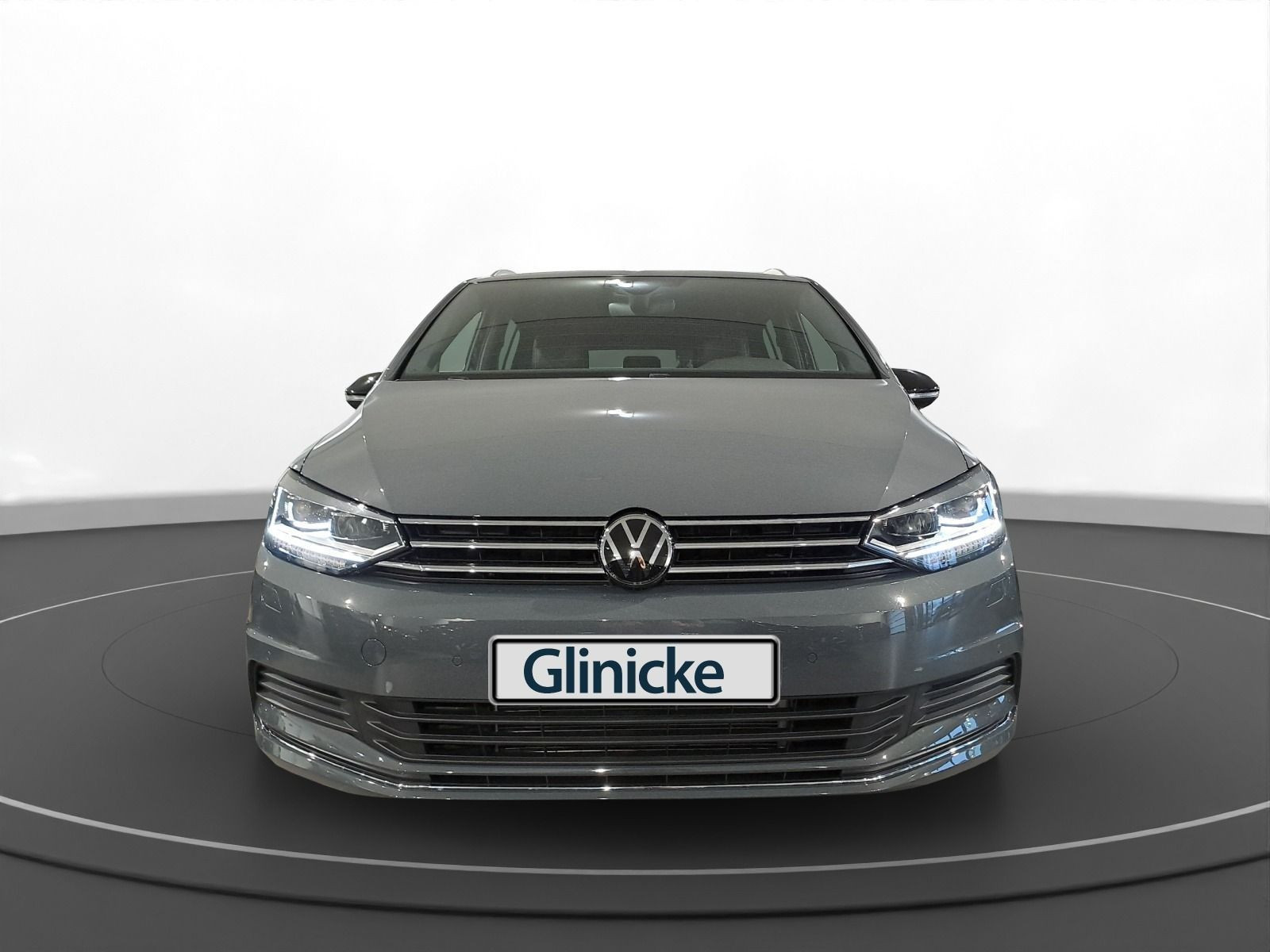 Volkswagen - Touran_3