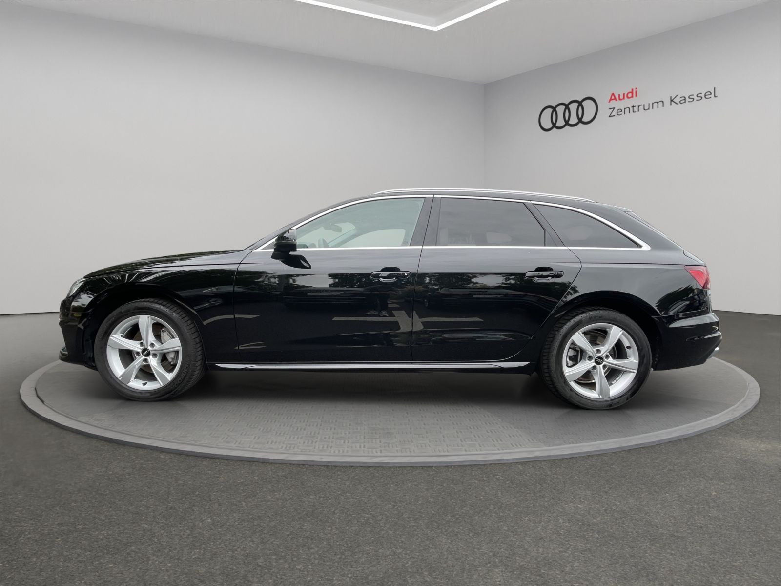 Audi - A4 Avant_4