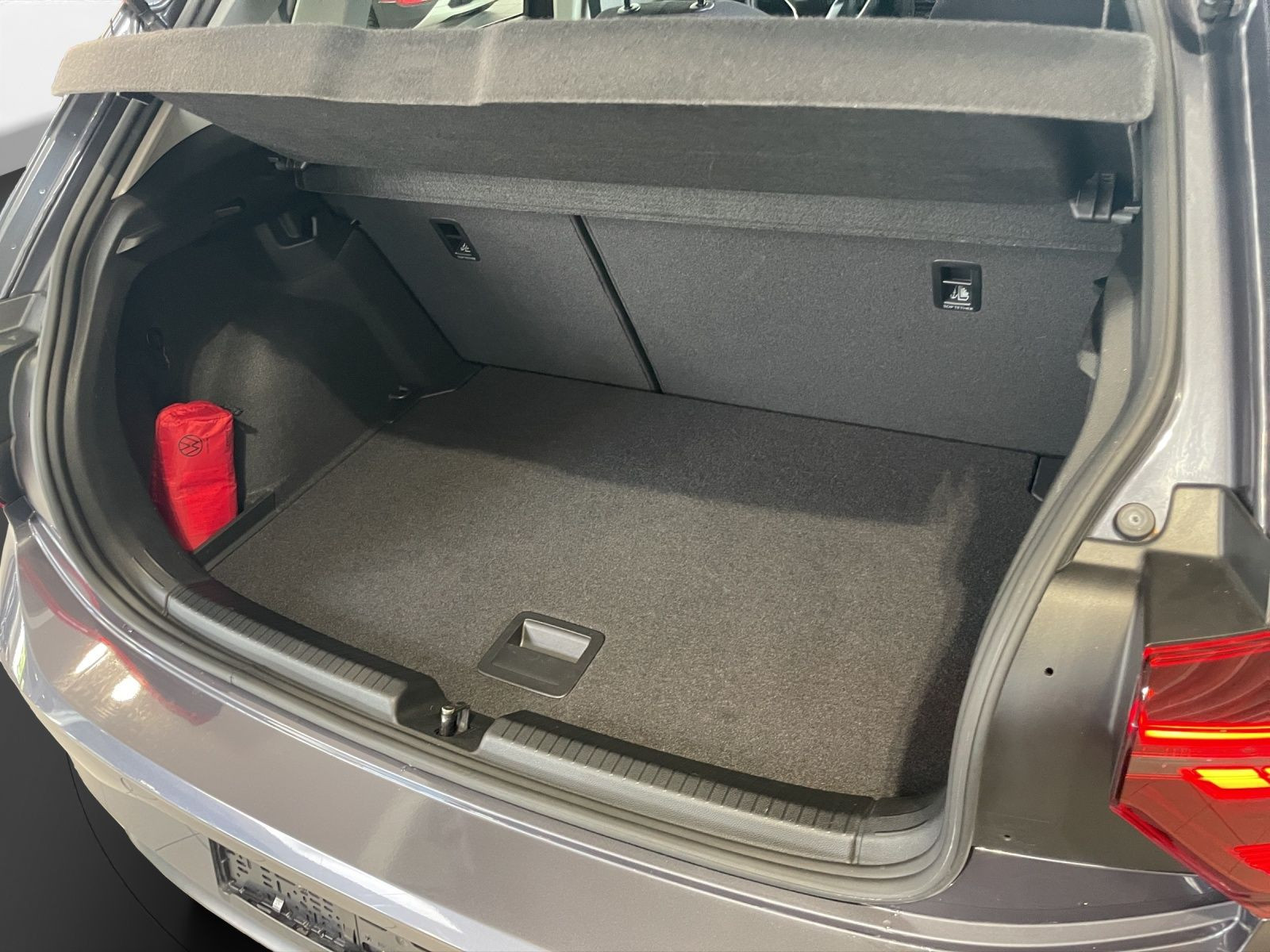 Volkswagen - Polo_14