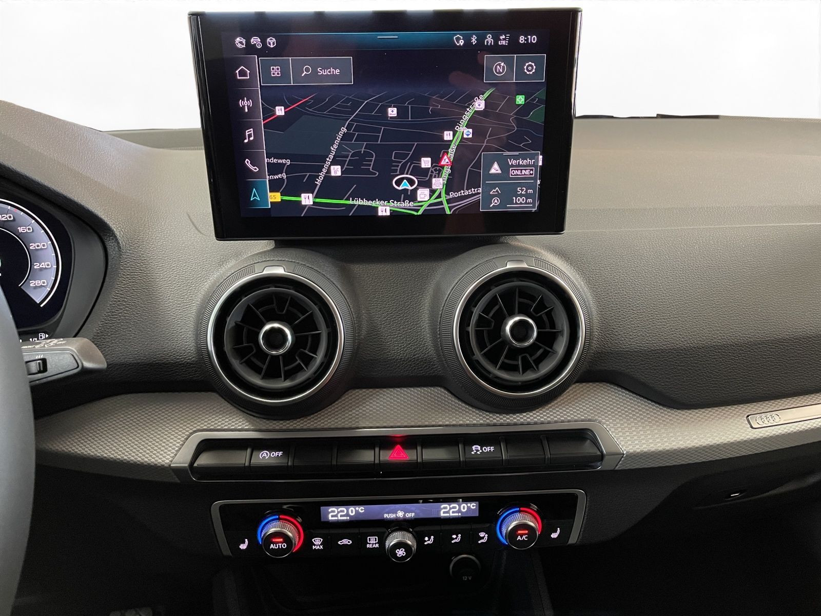 Audi - Q2_10