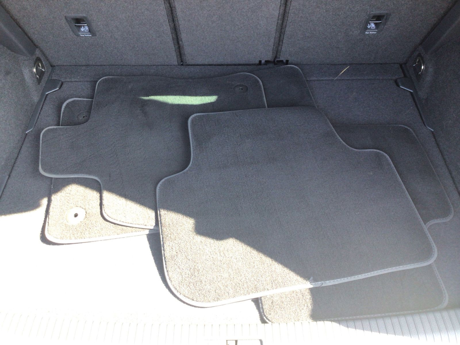 Volkswagen - Golf Sportsvan_21