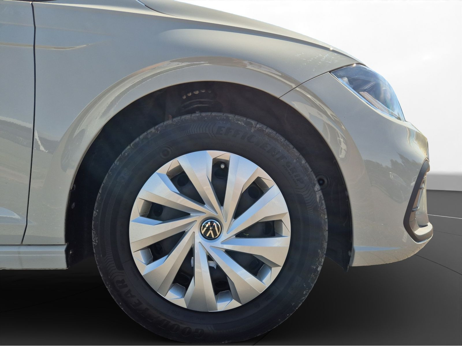 Volkswagen - Polo_13
