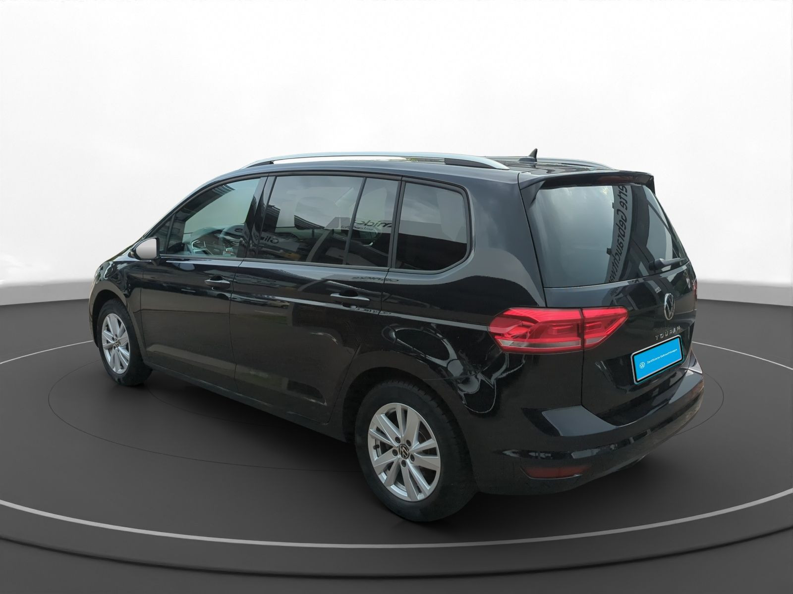Volkswagen - Touran_6