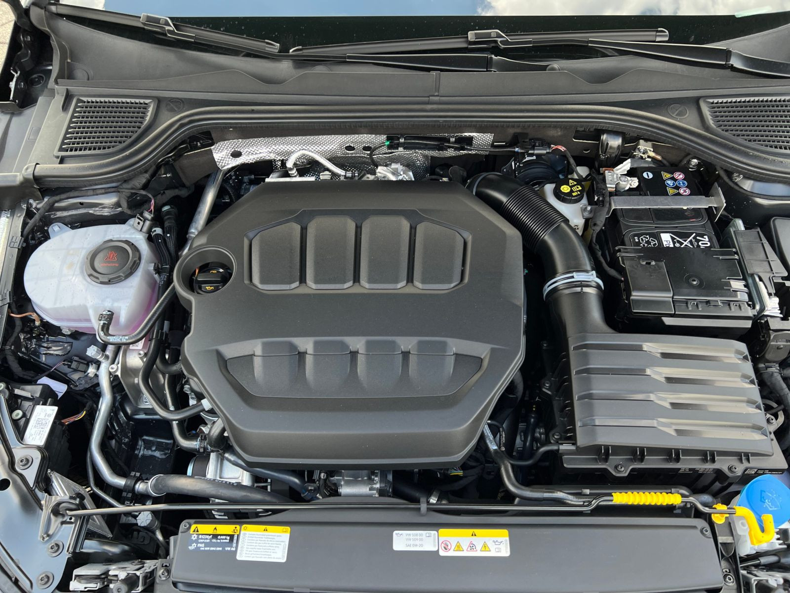 Volkswagen - Golf GTI_22