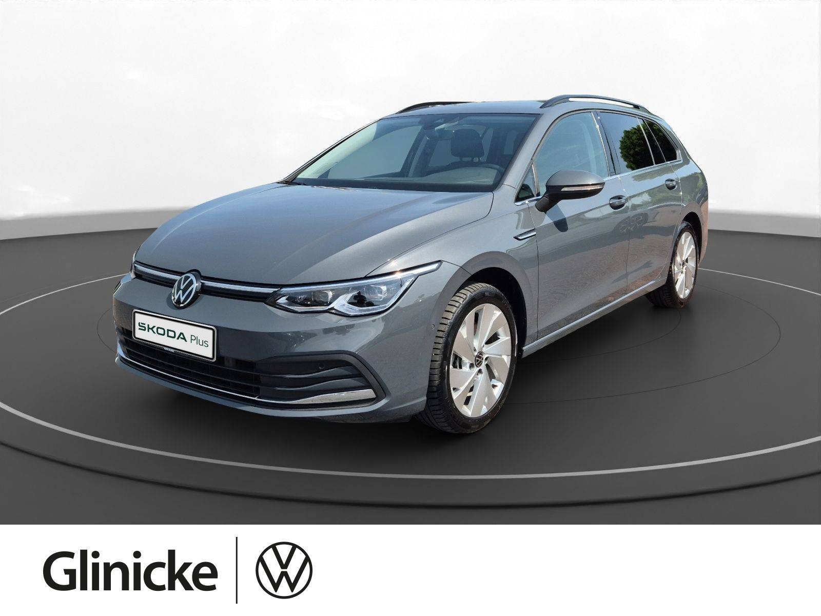Golf VIII Variant 2.0 TSI DSG AHK RüKa Matrix Keyless Ambiente