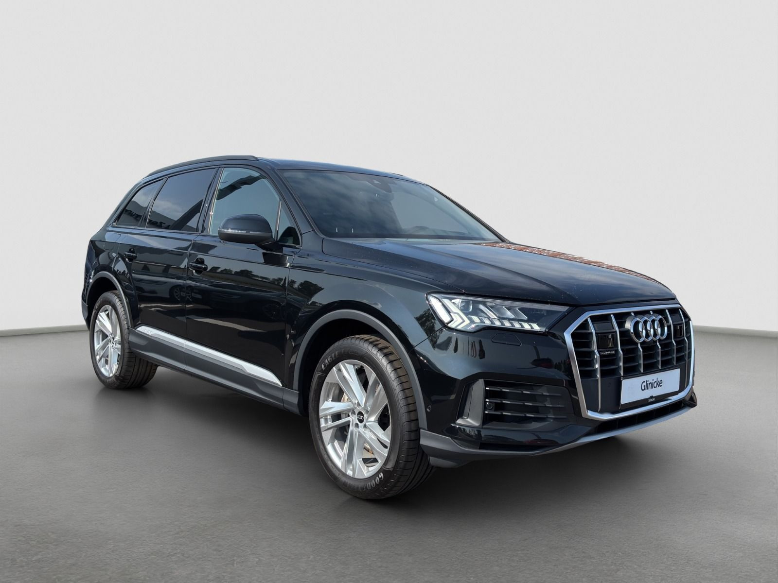 Audi - Q7_5