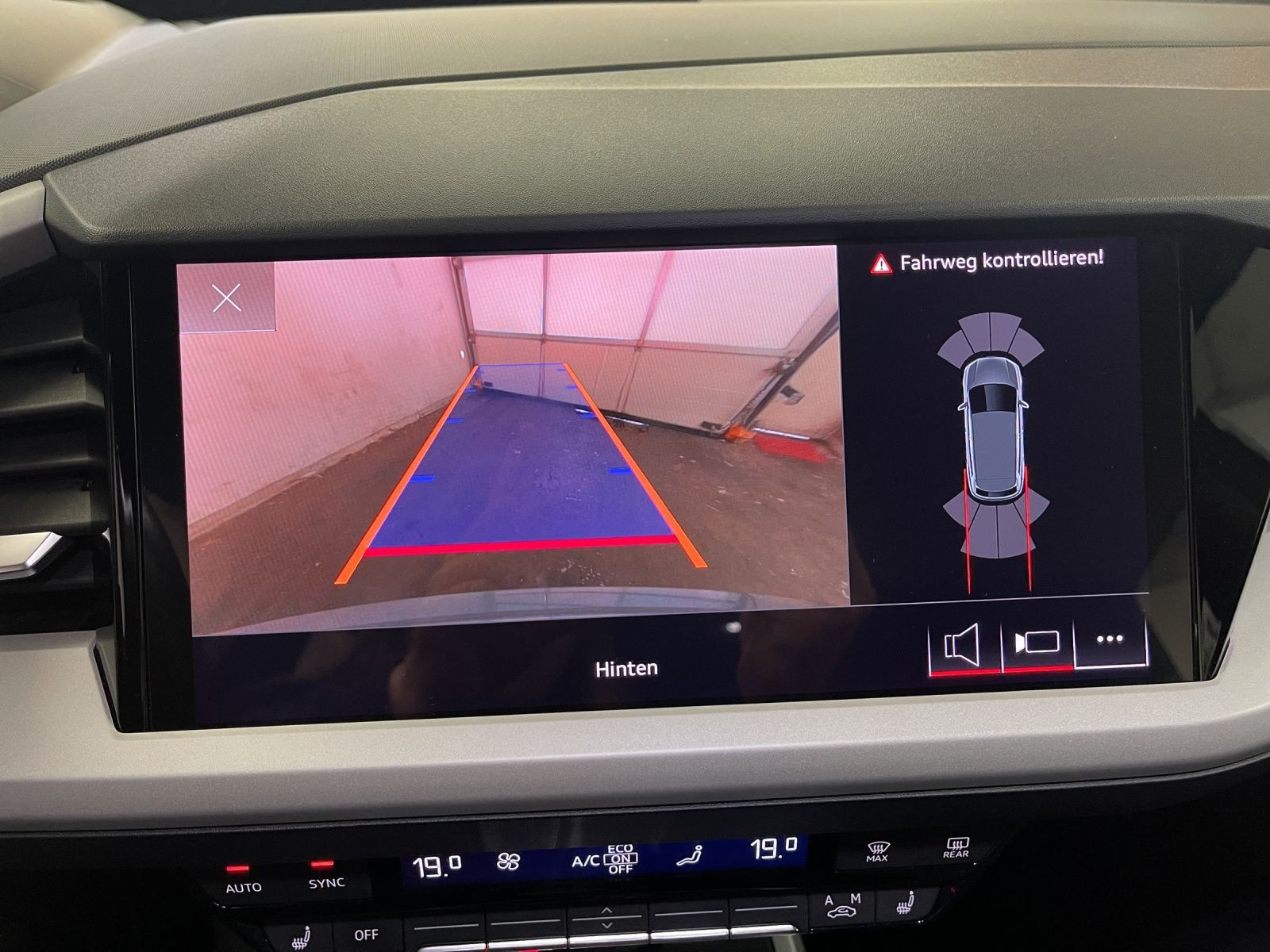 Audi - Q4 e-tron_25 Audi - Q4 e-tron_25