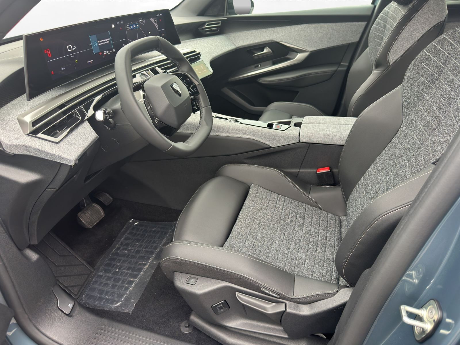 Peugeot - 5008_11