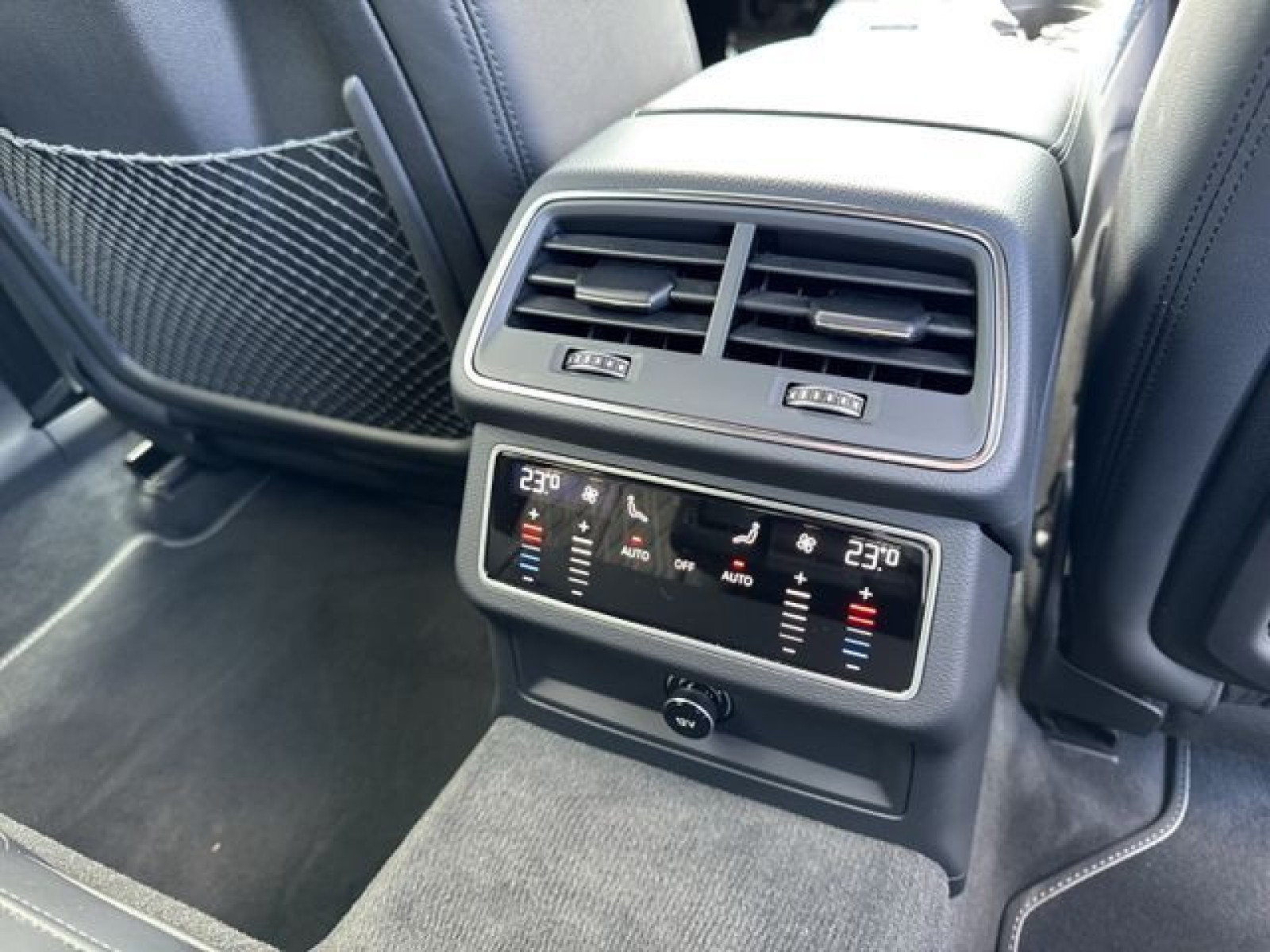 Audi - S6 Avant_20 Audi - S6 Avant_20