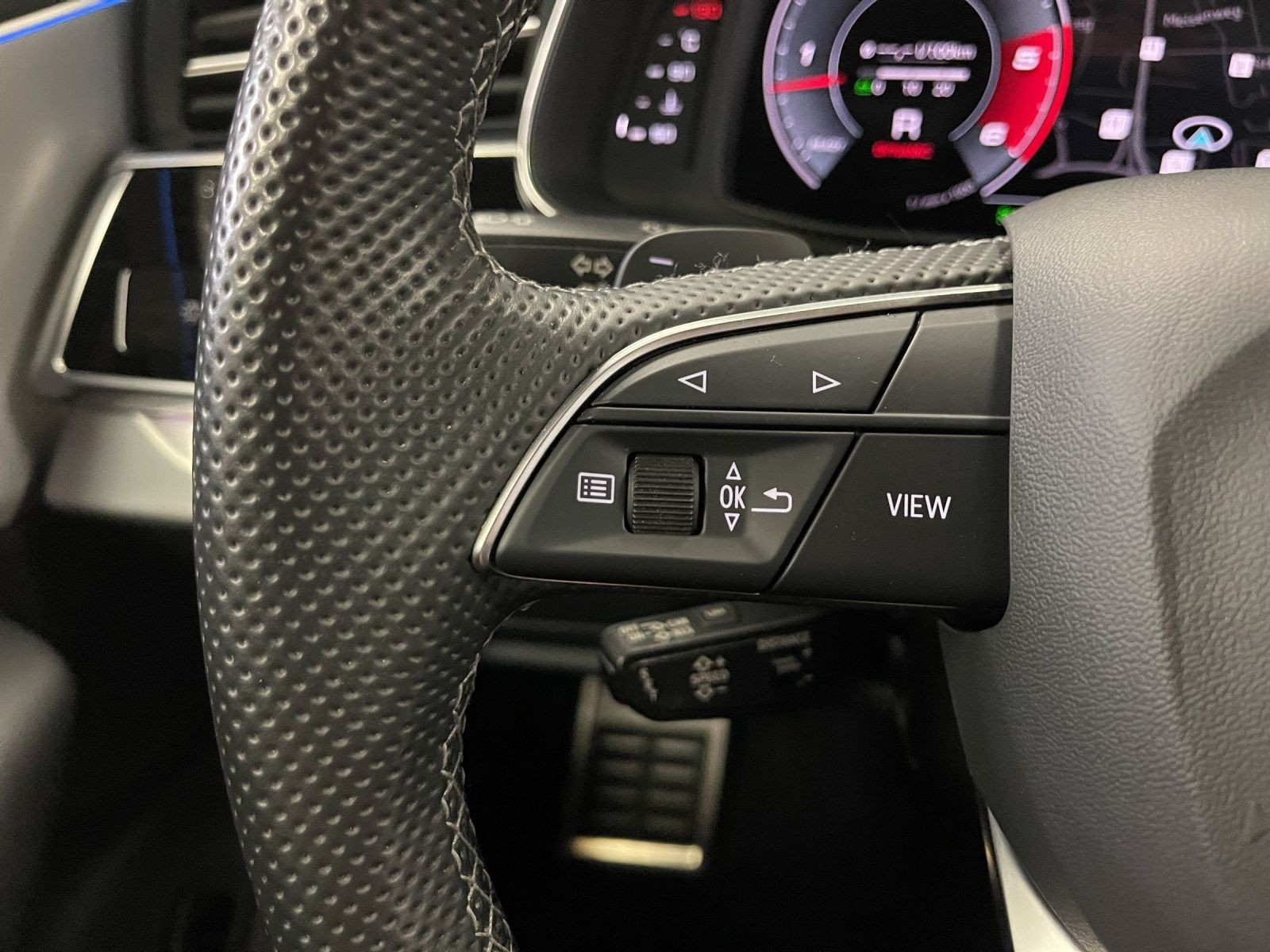 Audi - Q7_26