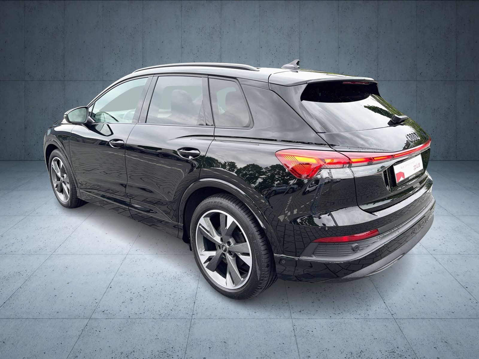 Audi - Q4_5