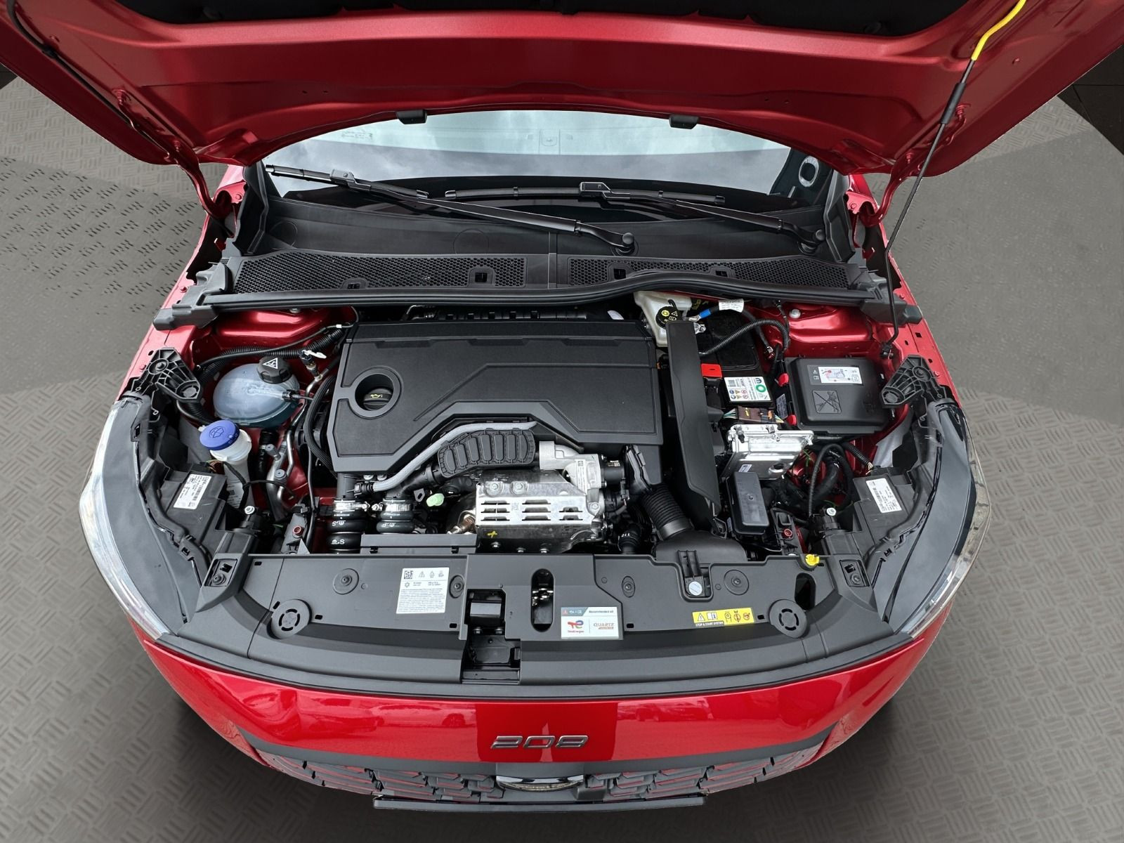 Peugeot - 208_19