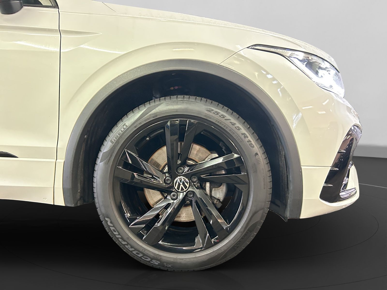 Volkswagen - Tiguan_15