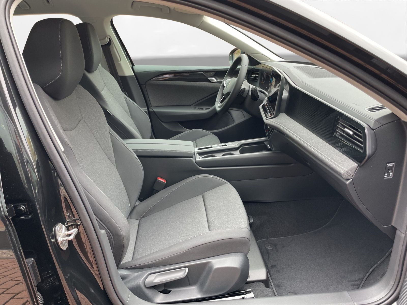 Volkswagen - Passat_7