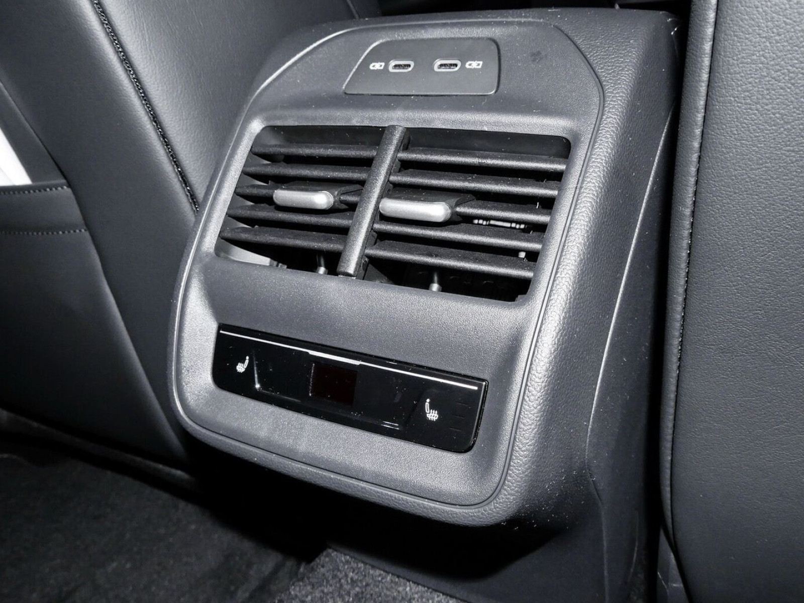 Volkswagen - Passat Variant_9