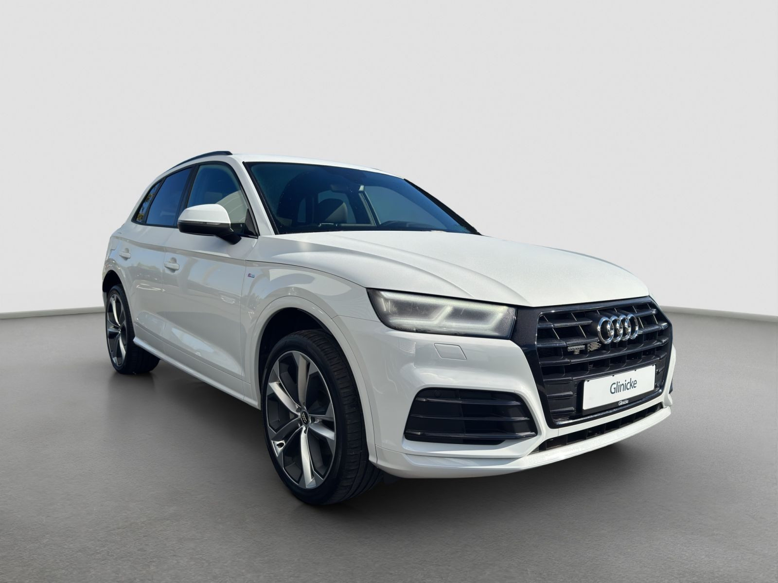 Audi - Q5_7