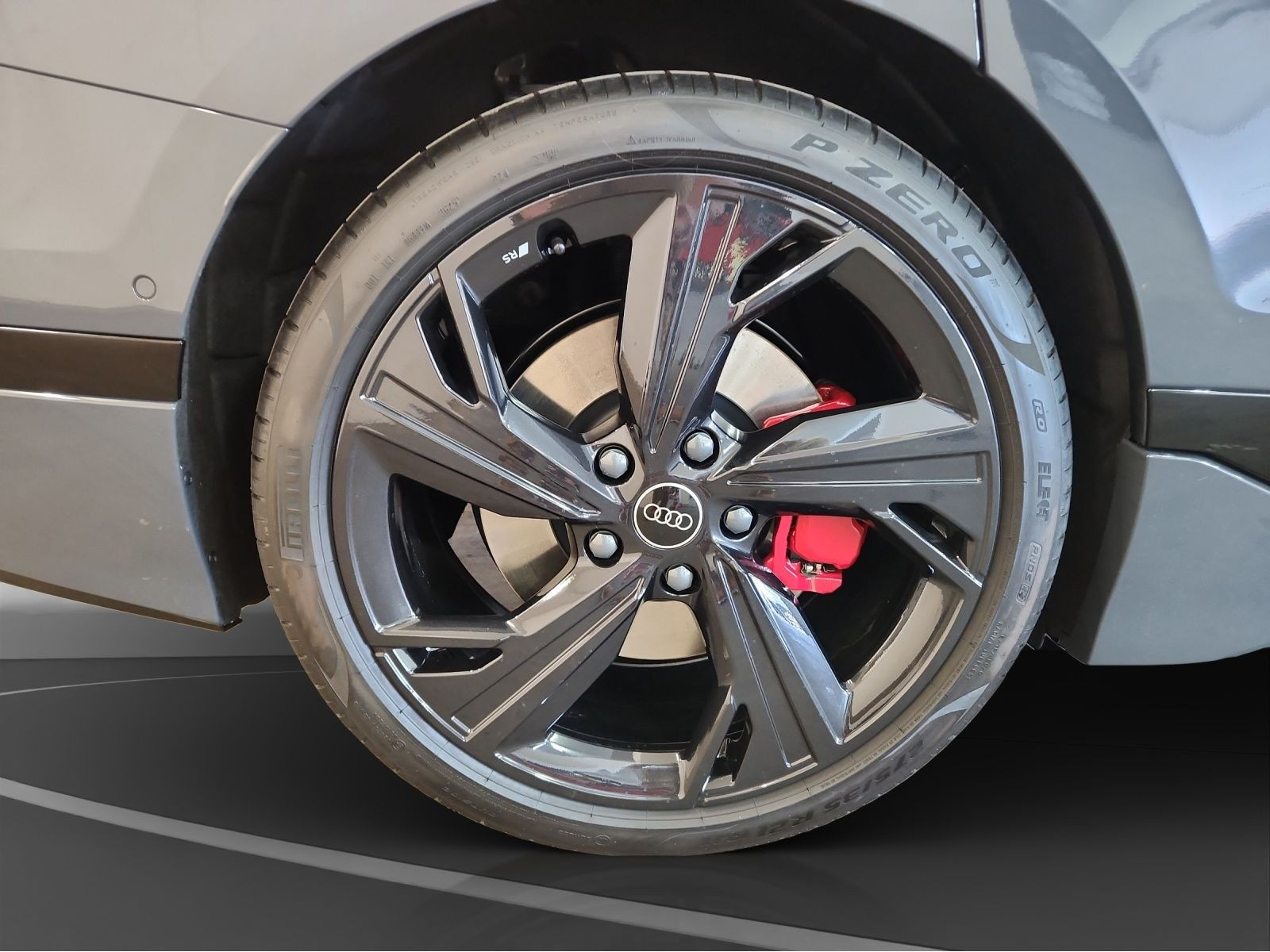 Audi - A6 Sportback e-tron_10