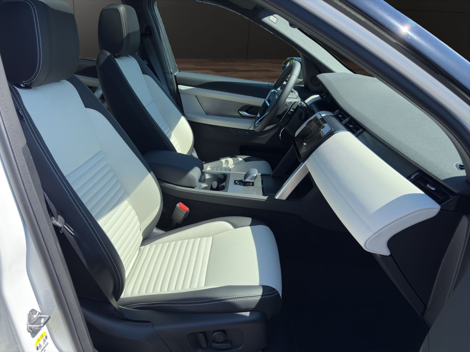 Land Rover - Discovery Sport_7