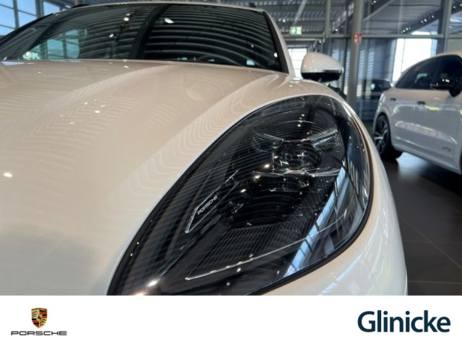 Porsche - Macan_12
