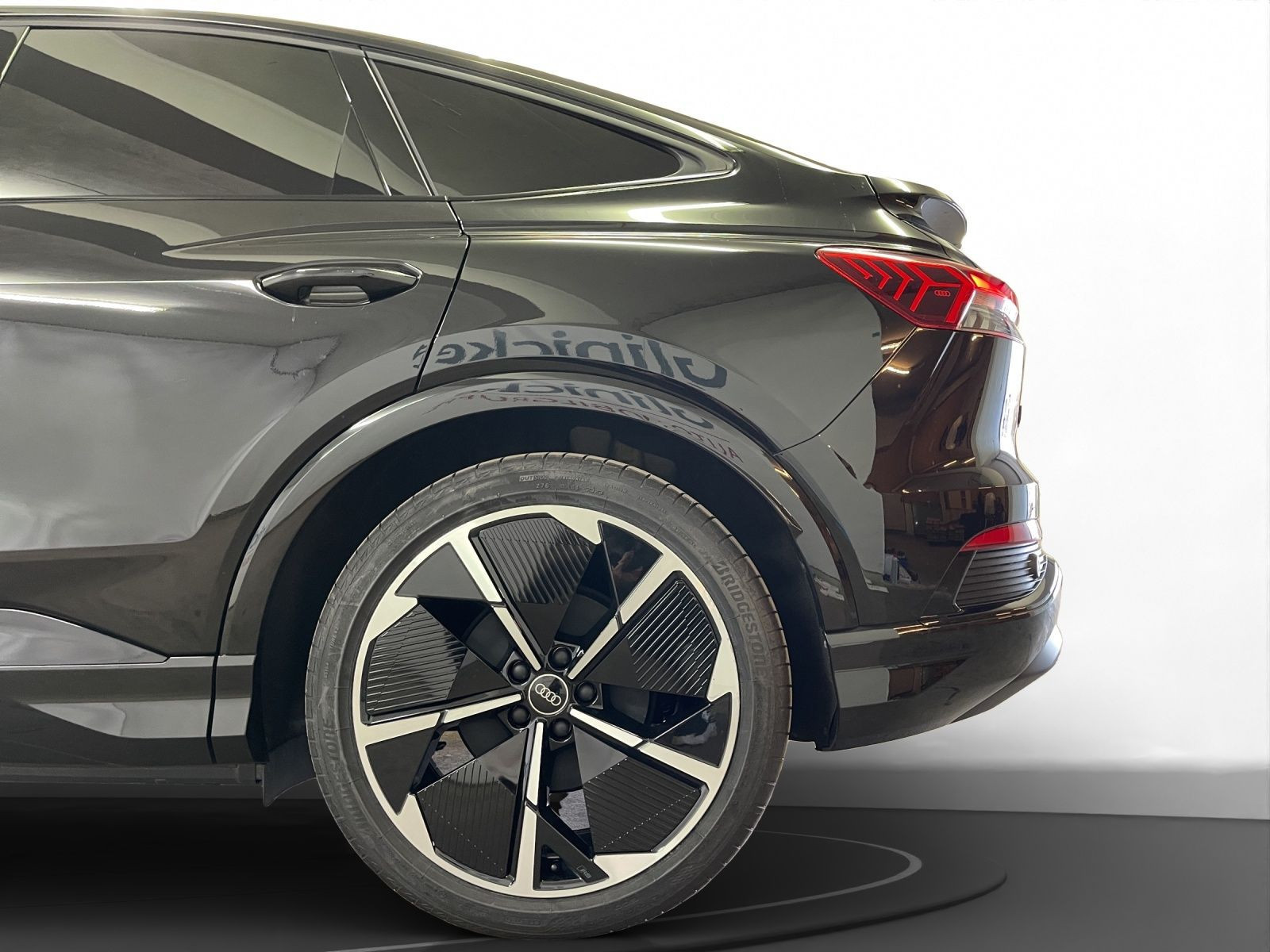 Audi - Q4 Sportback e-tron_14