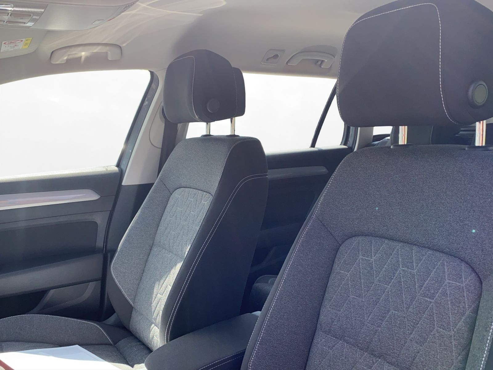 Volkswagen - Passat Variant_25