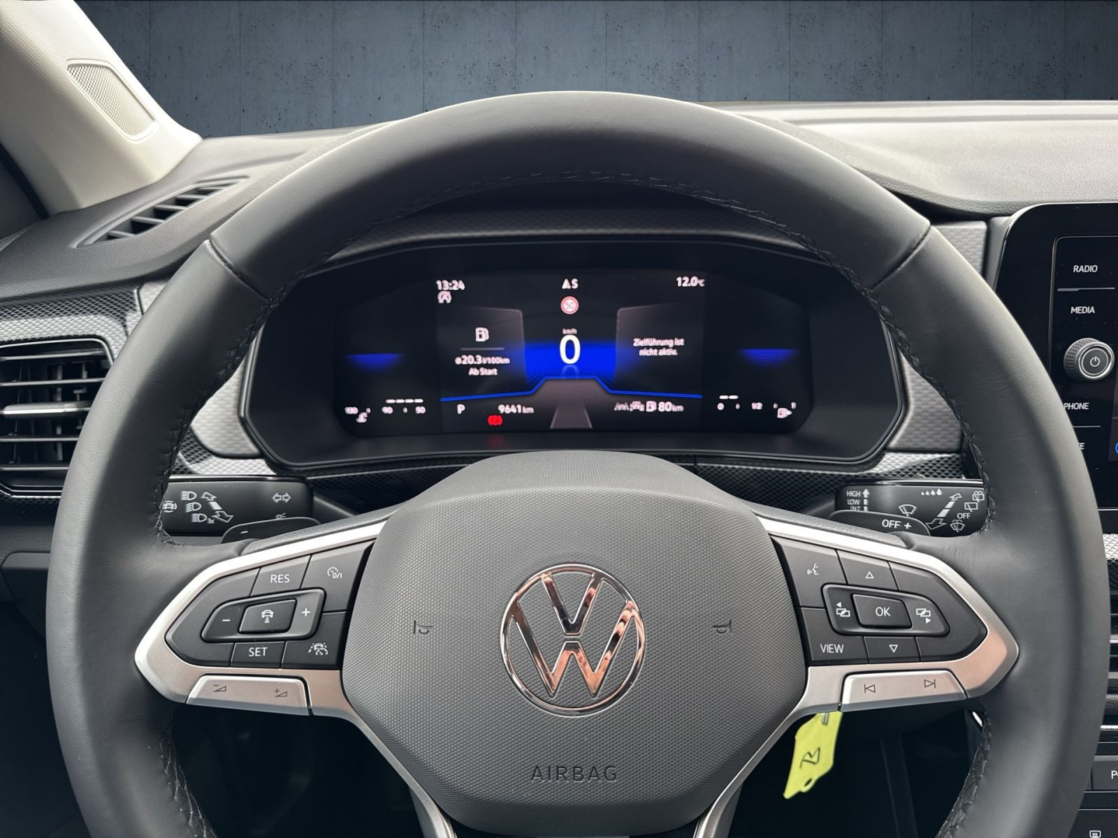 Volkswagen - T-Cross_24