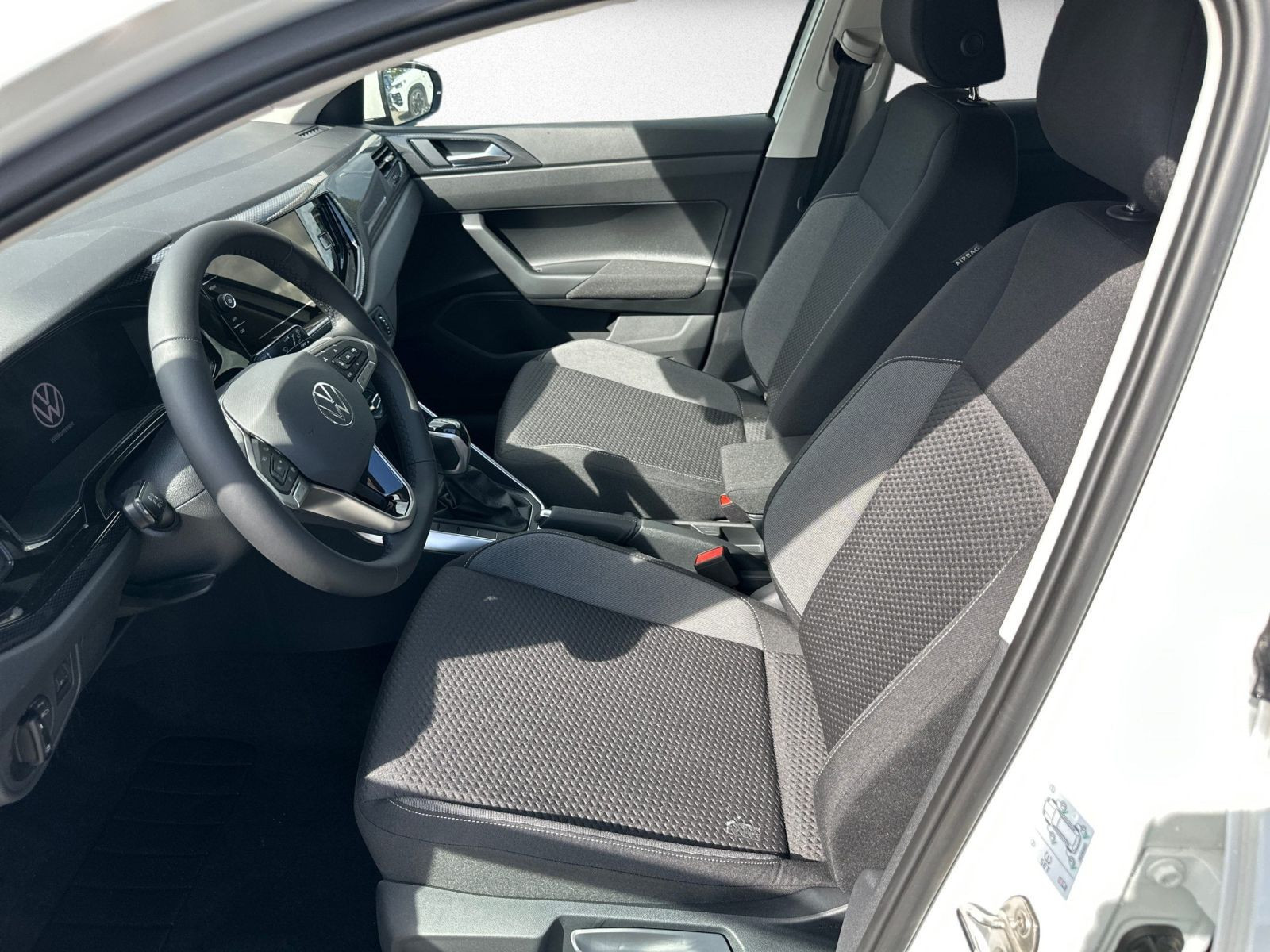 Volkswagen - Polo_10