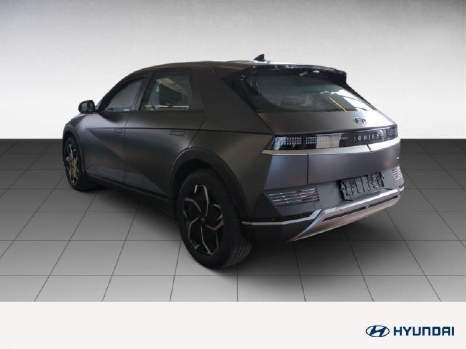 Hyundai - IONIQ 5_7