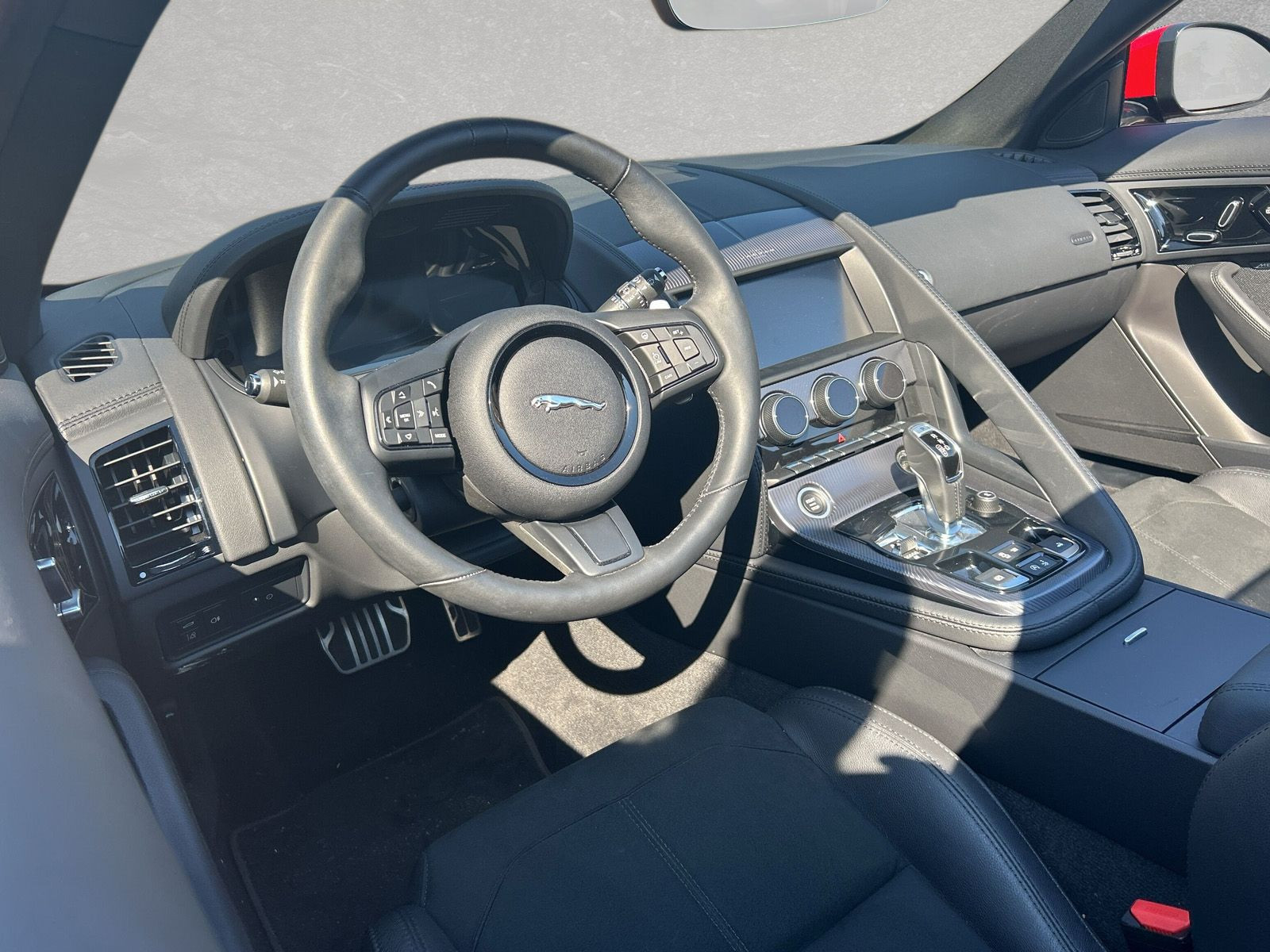Jaguar - F-Type_4