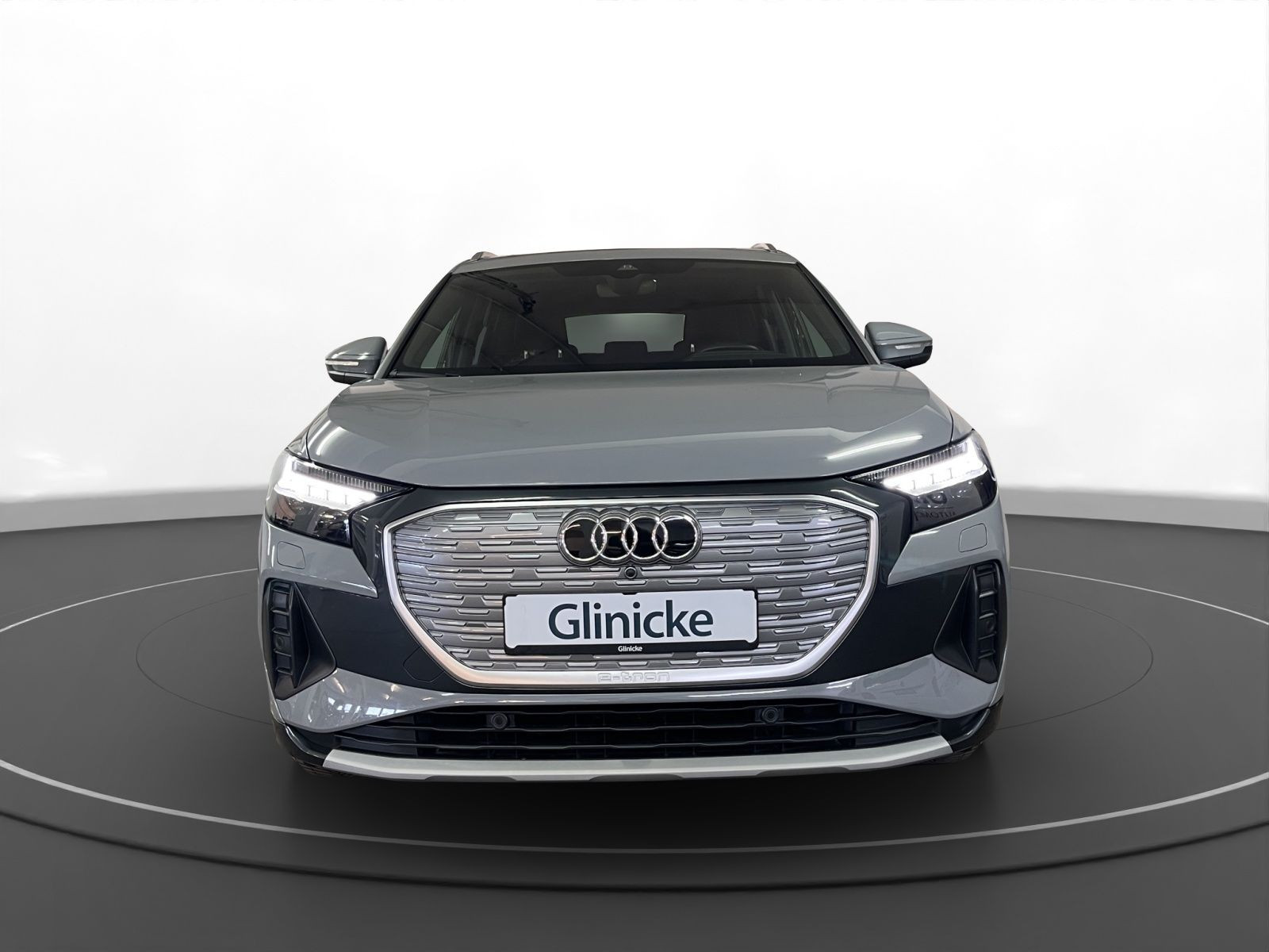 Audi - Q4 e-tron_4 Audi - Q4 e-tron_4