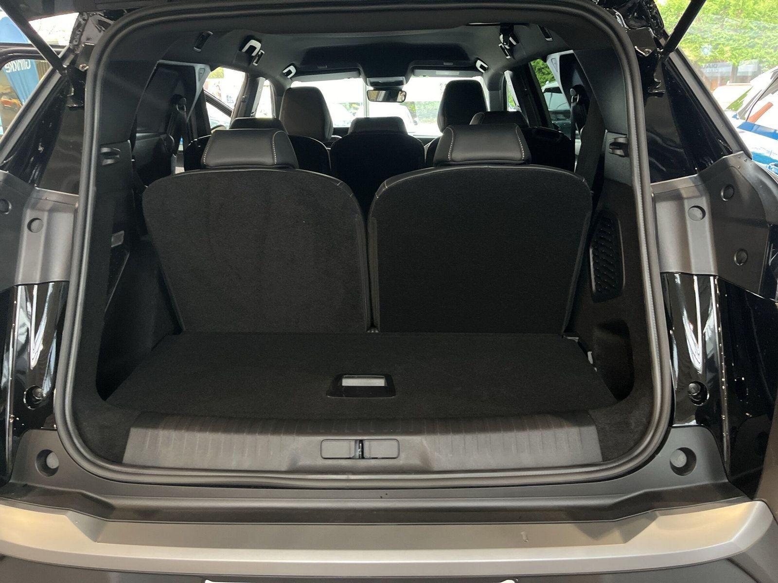 Peugeot - 5008_11