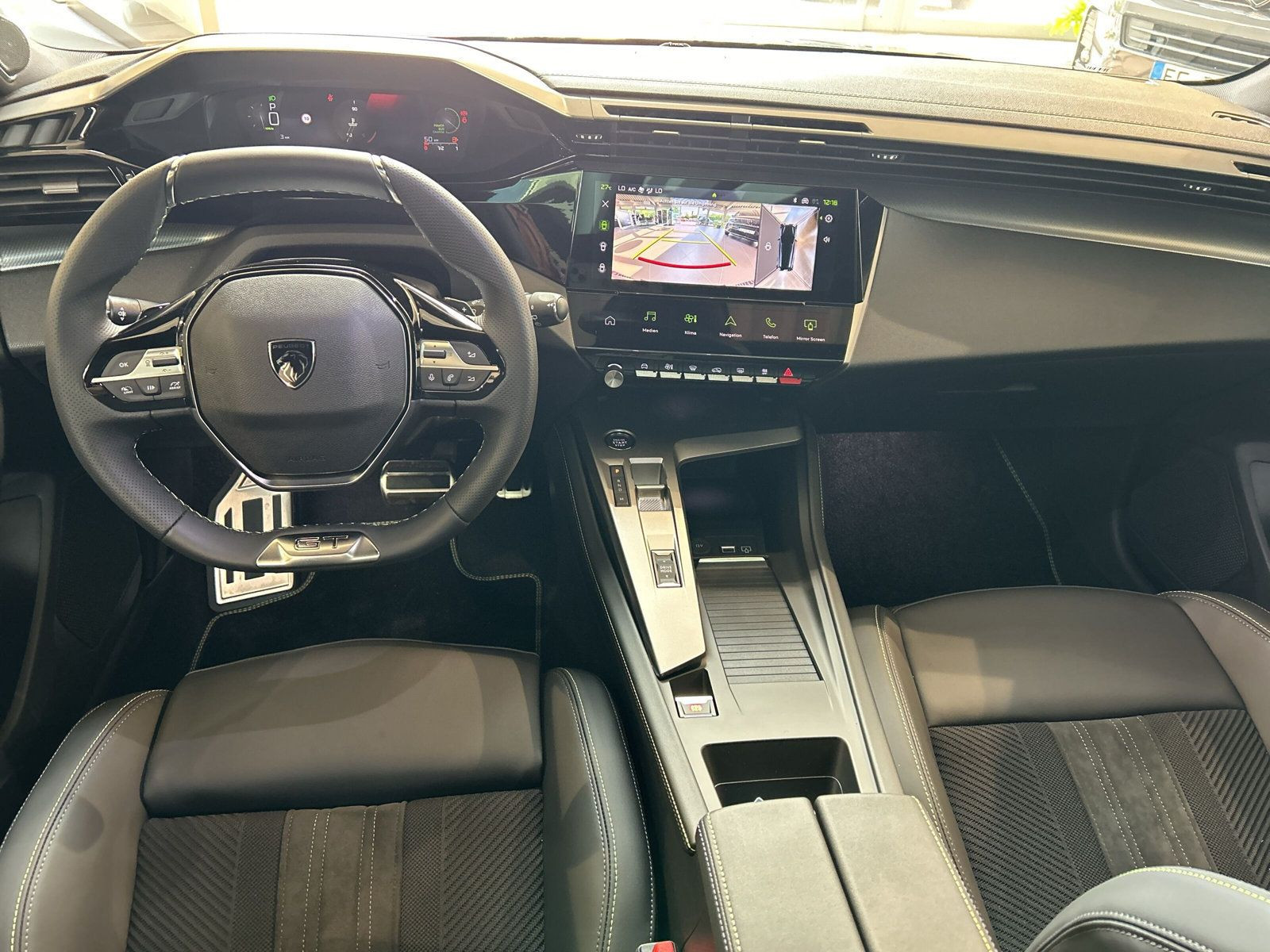 Peugeot - 308_11