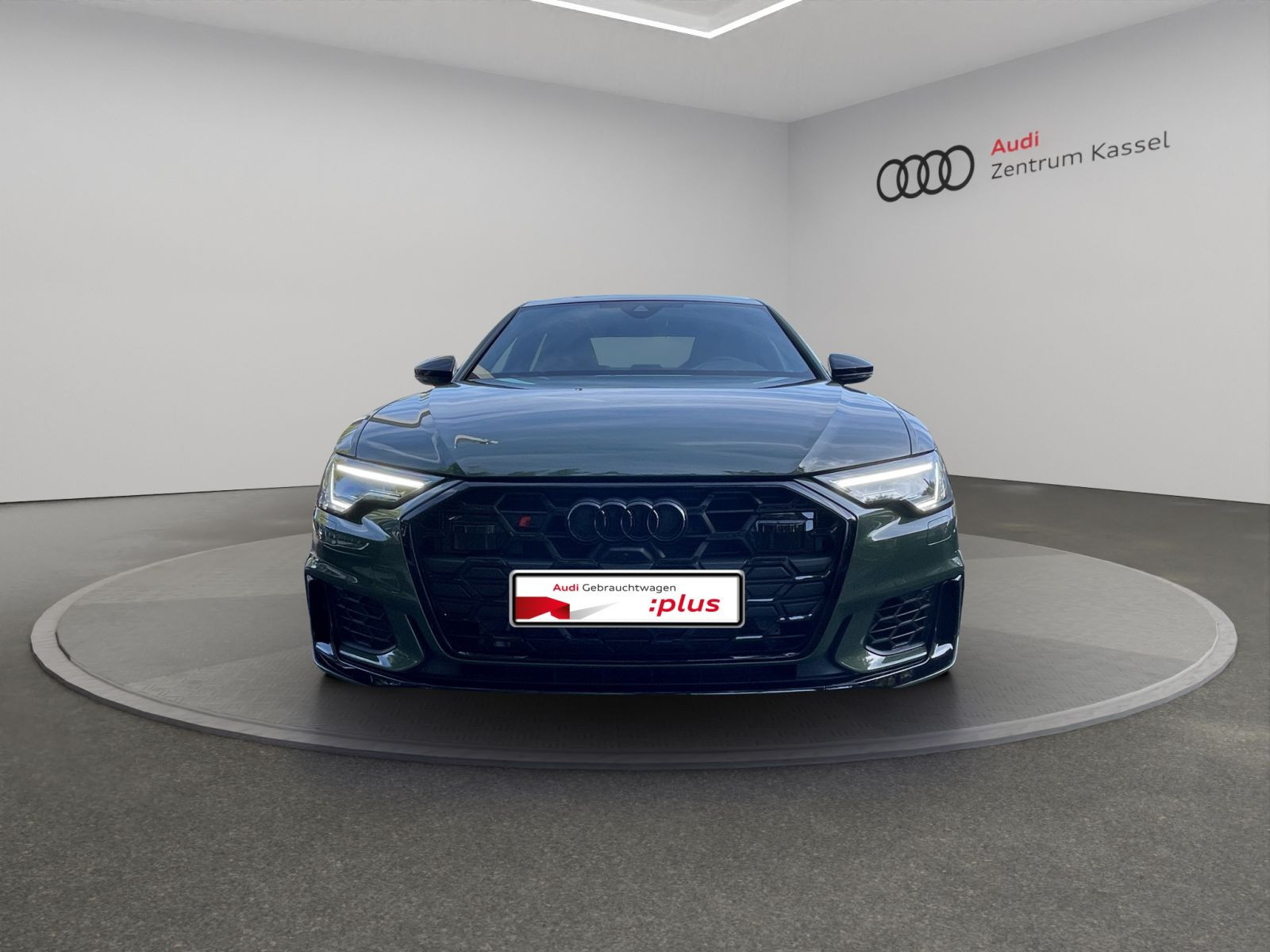 Audi - S6 Limousine_10