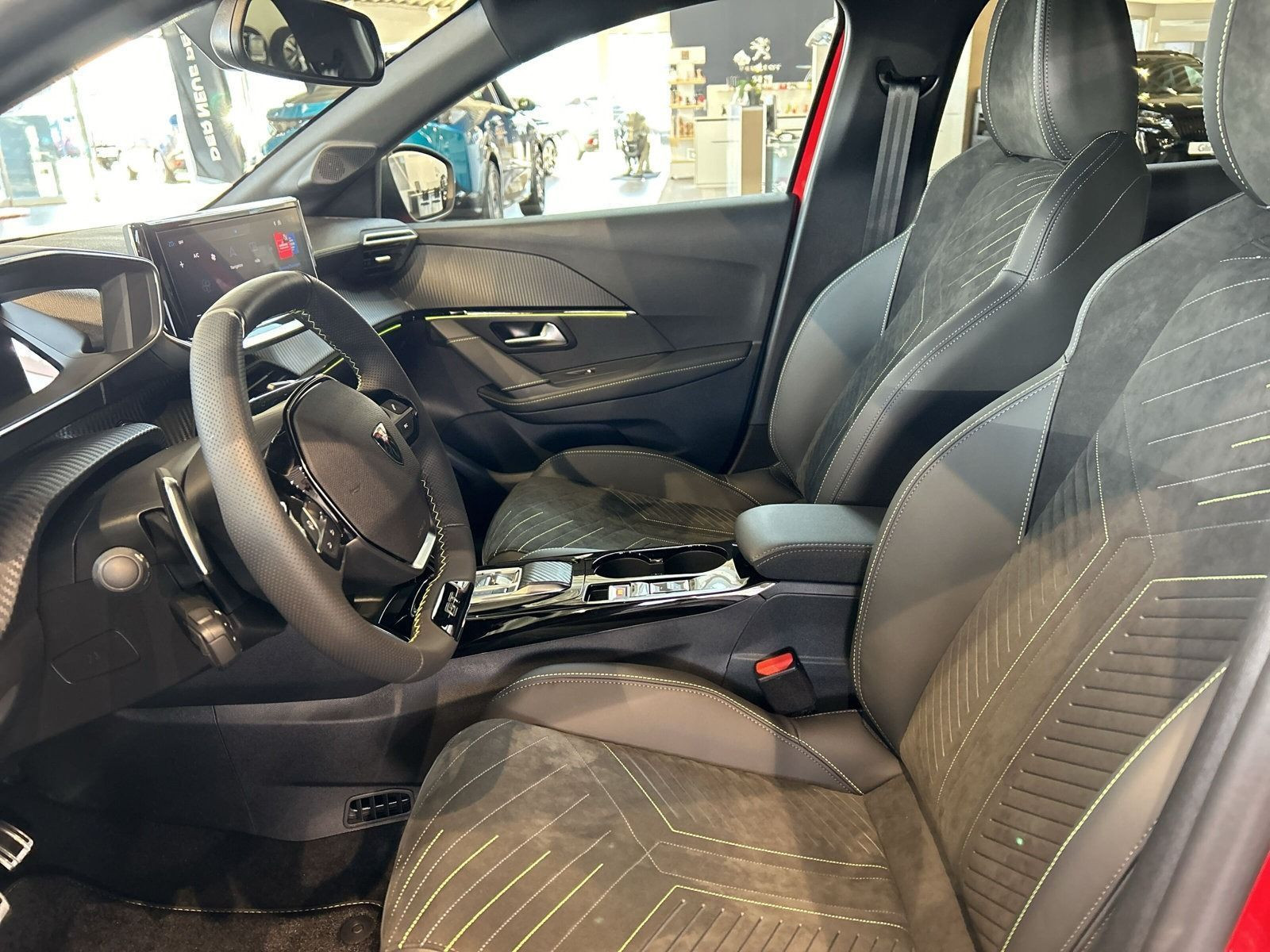 Peugeot - 208_7