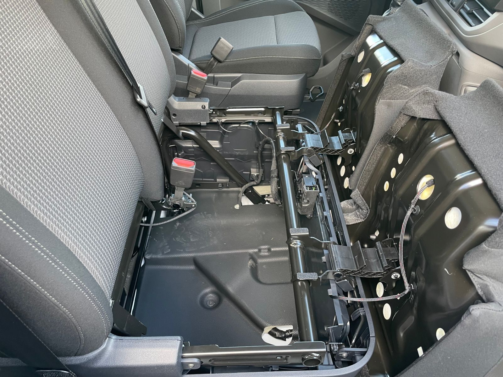 Volkswagen - T7 Transporter_10