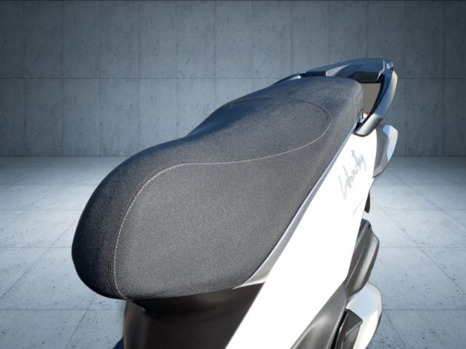 Piaggio - _12