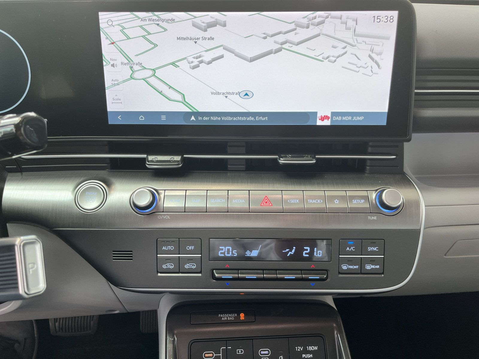 Hyundai - Kona_10