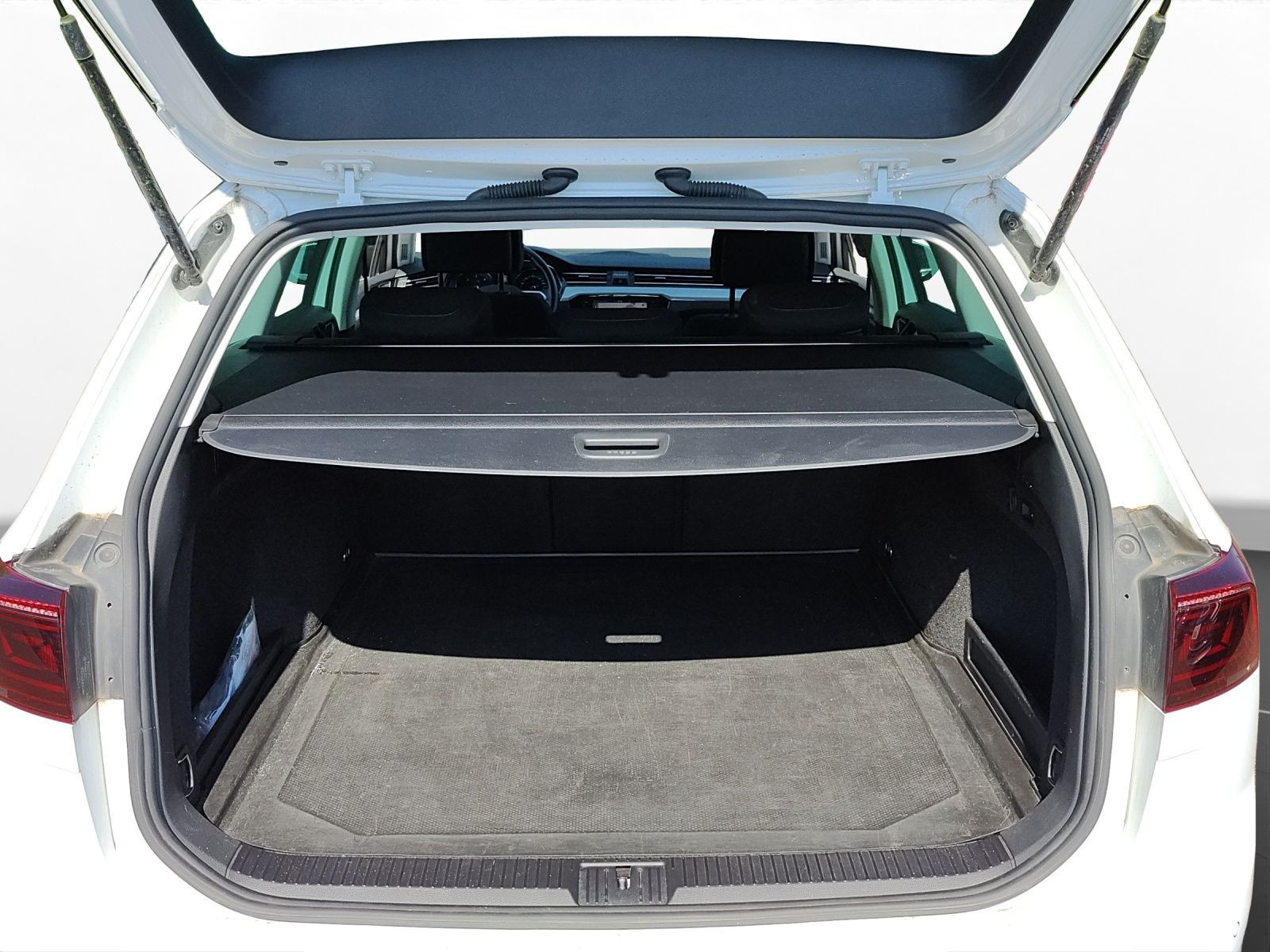 Volkswagen - Passat Variant_9
