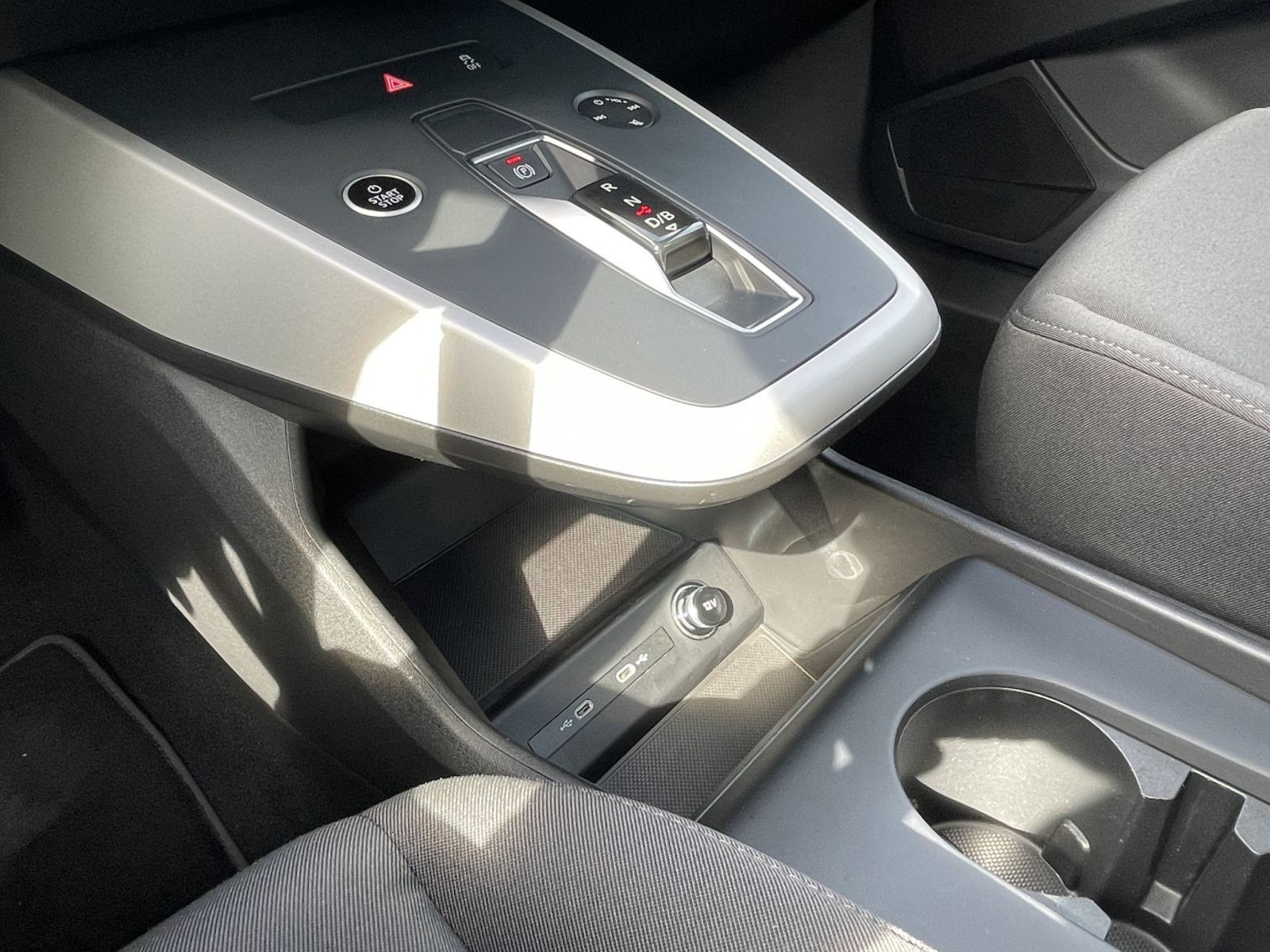 Audi - Q4_25