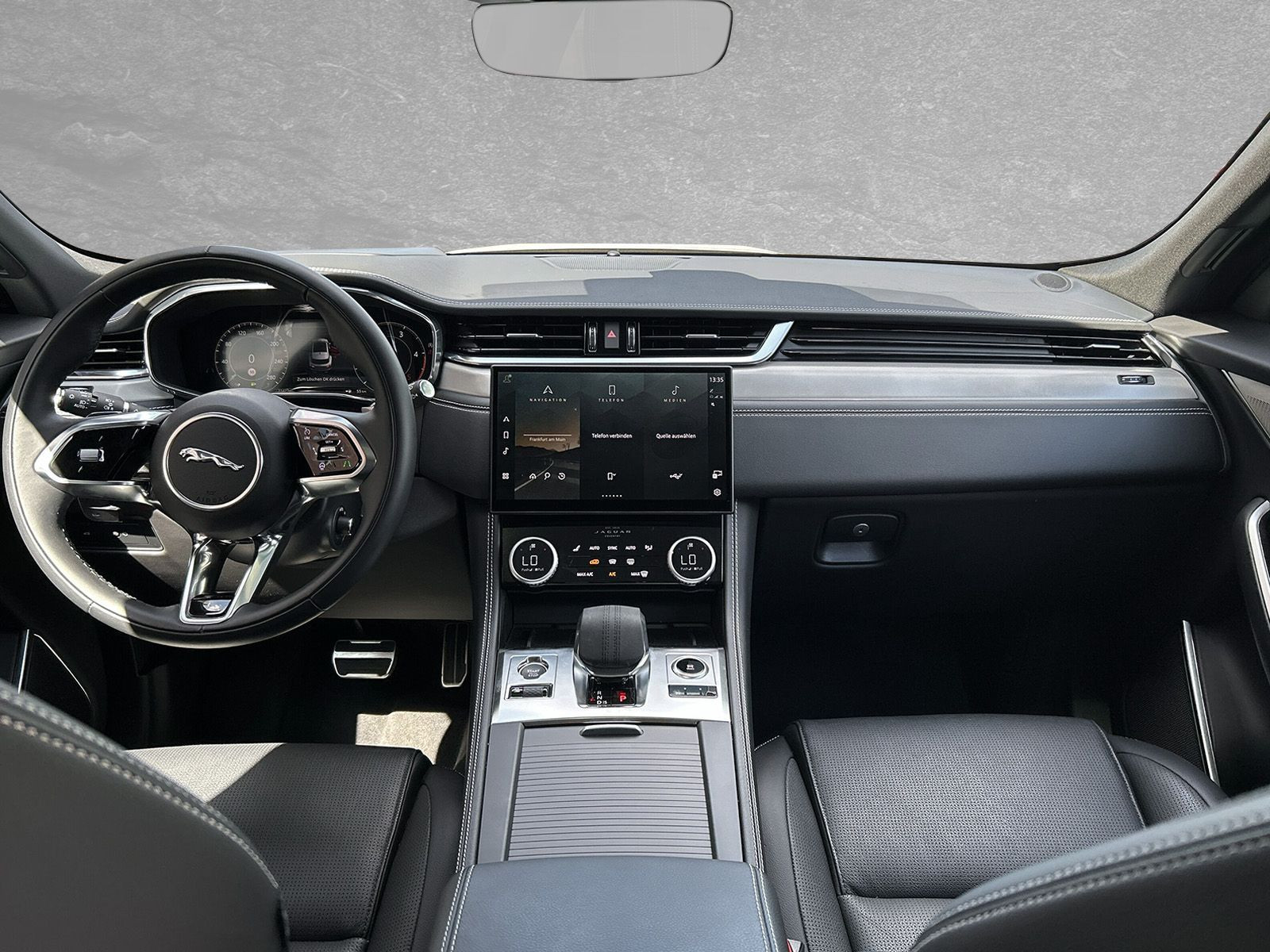Jaguar - F-Pace_4